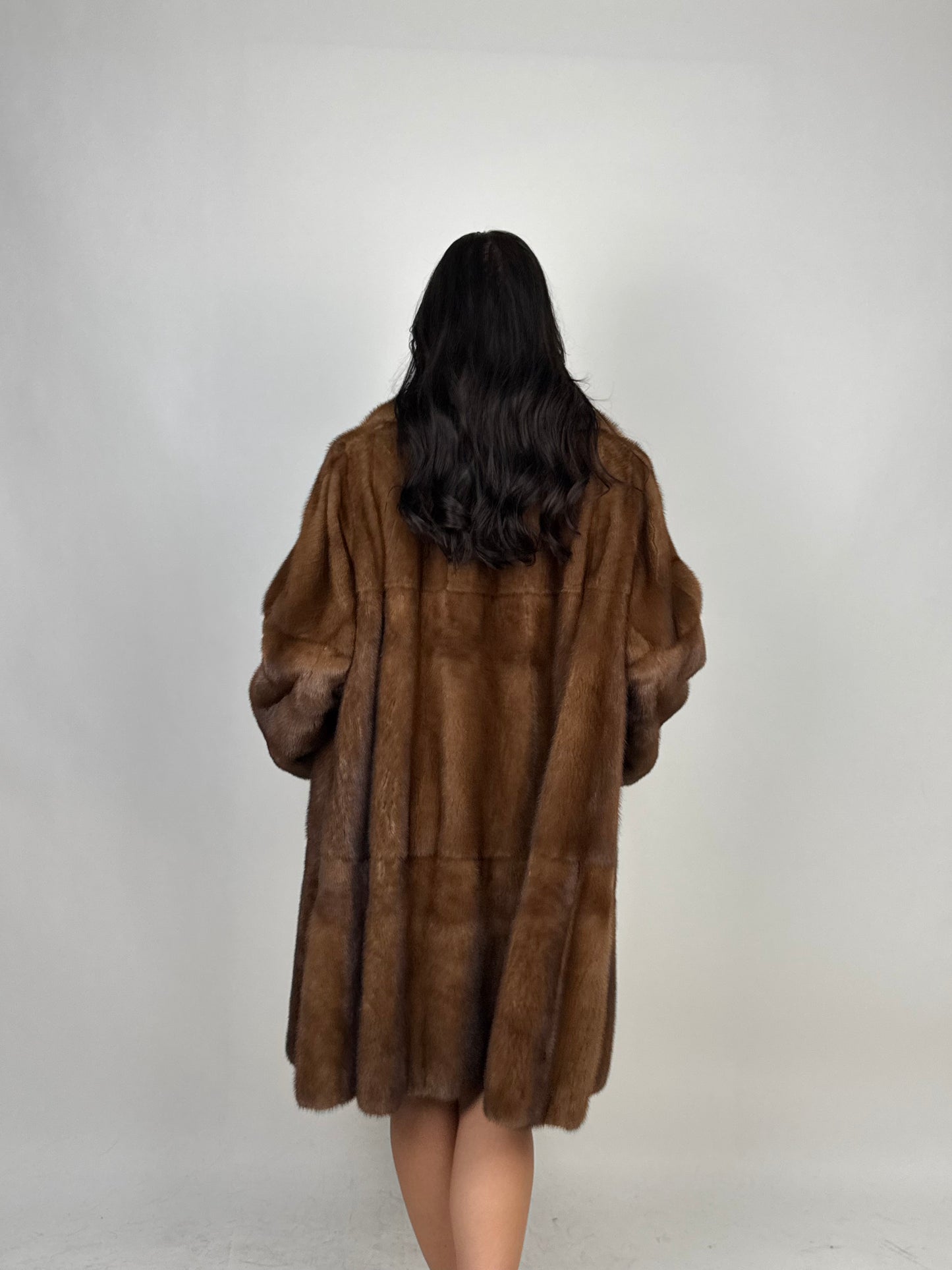 Cappotto in visone N683
