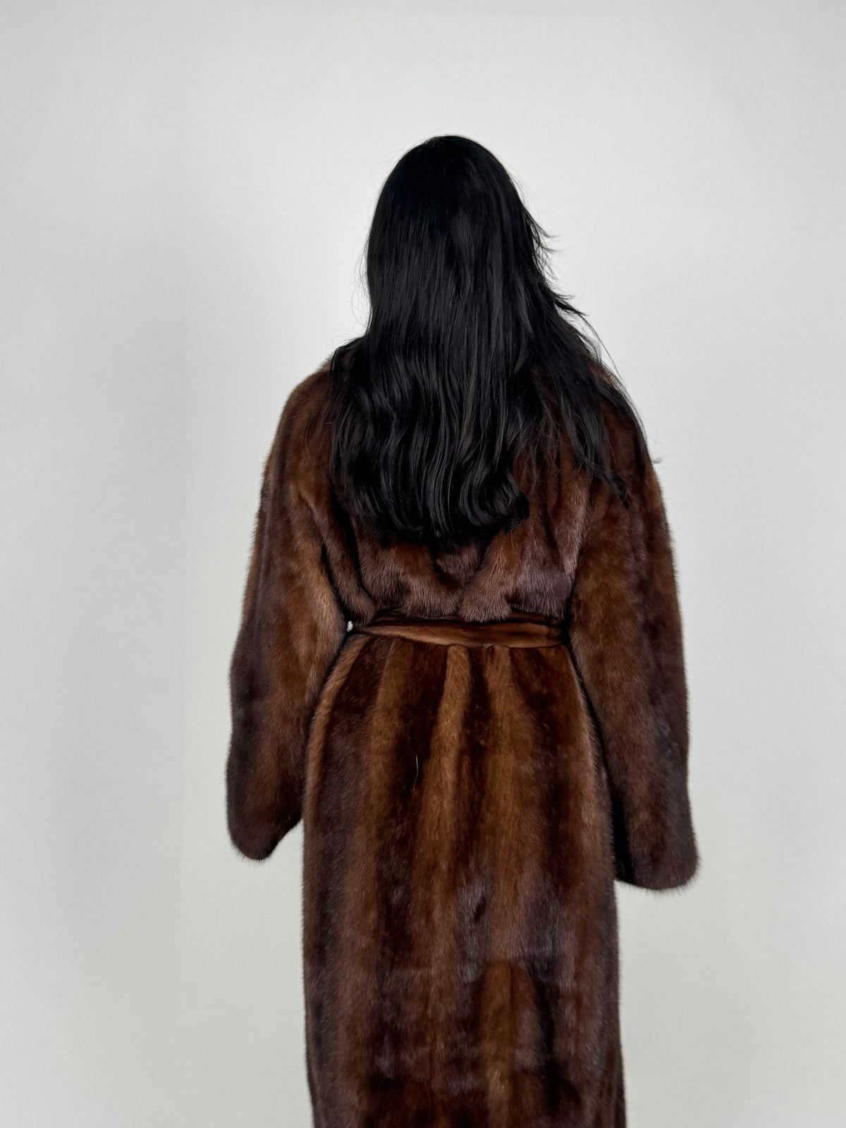 Cappotto in visone N696