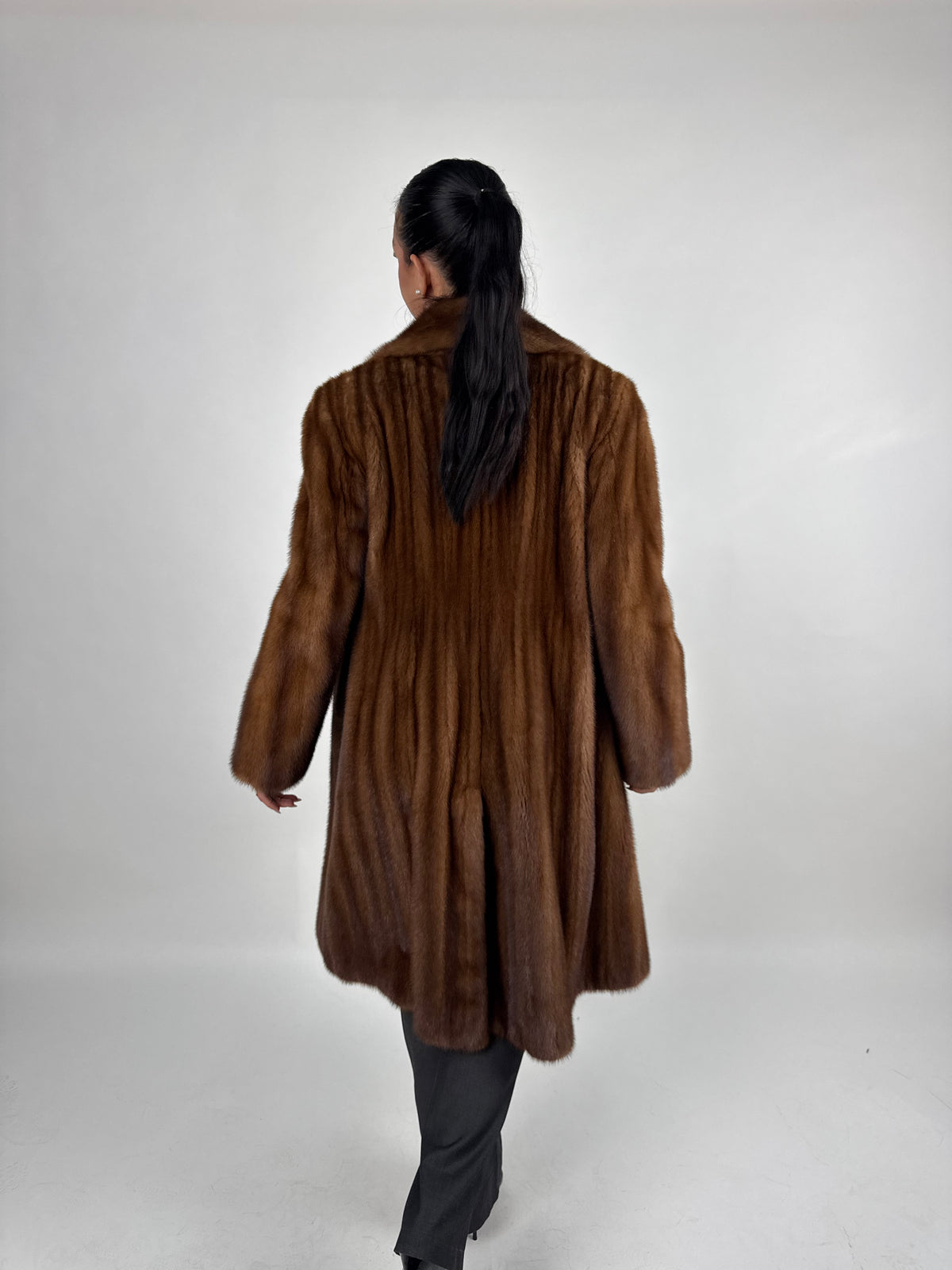 Cappotto in visone N764