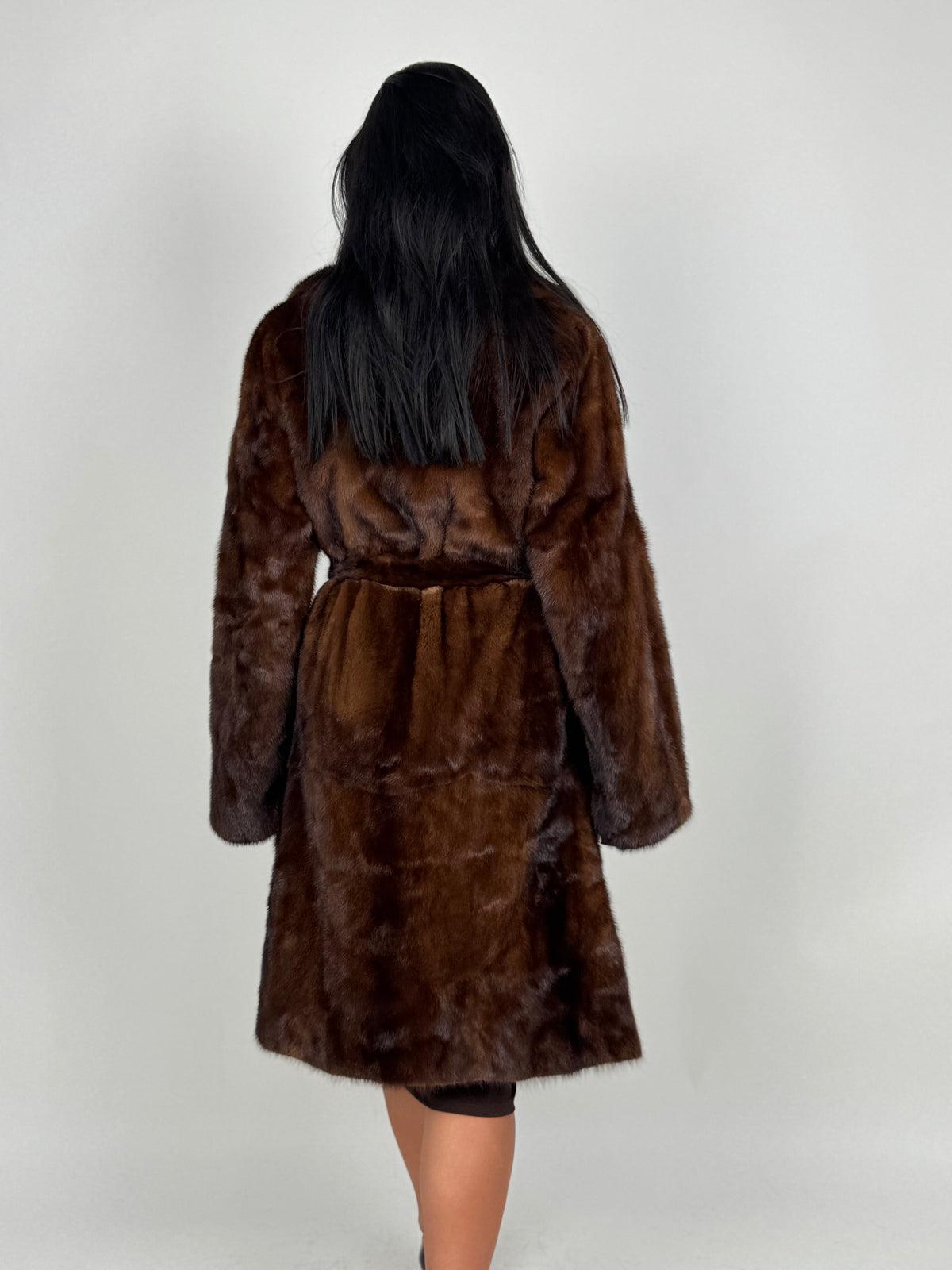 Cappotto in visone N699