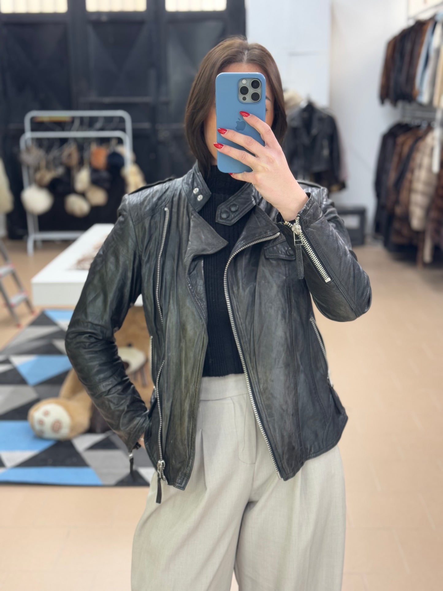 Chiodo in pelle