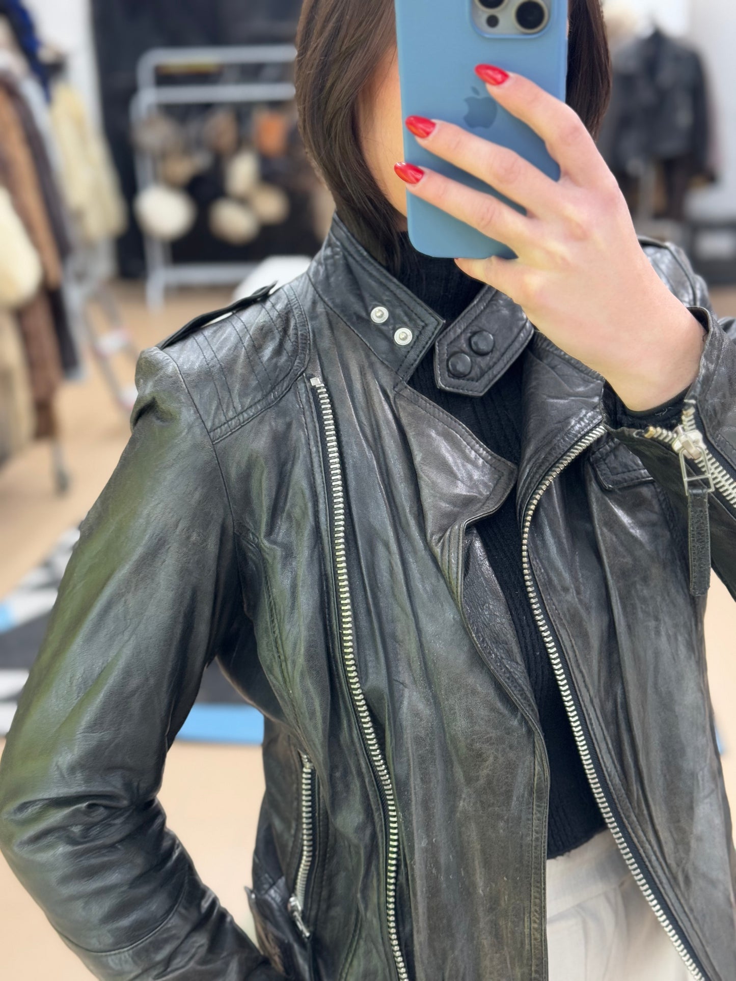 Chiodo in pelle