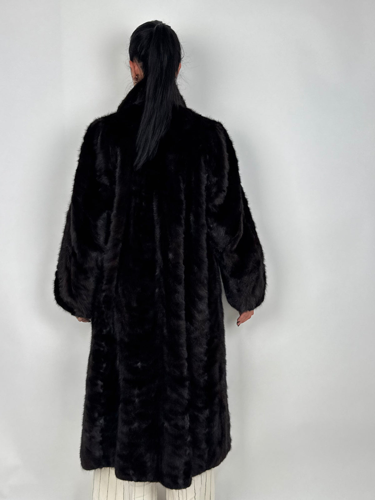 Cappotto in visone N711