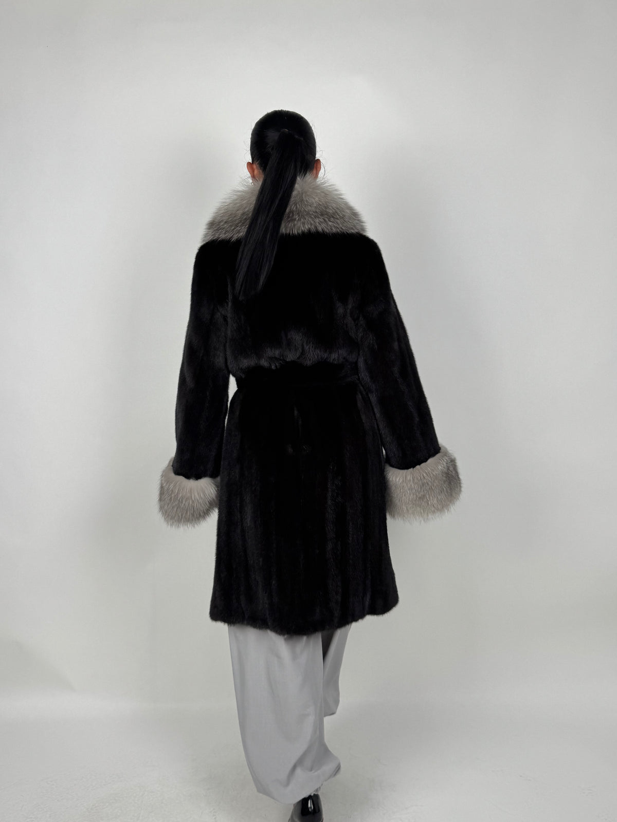 Cappotto in visone e volpe frost N715