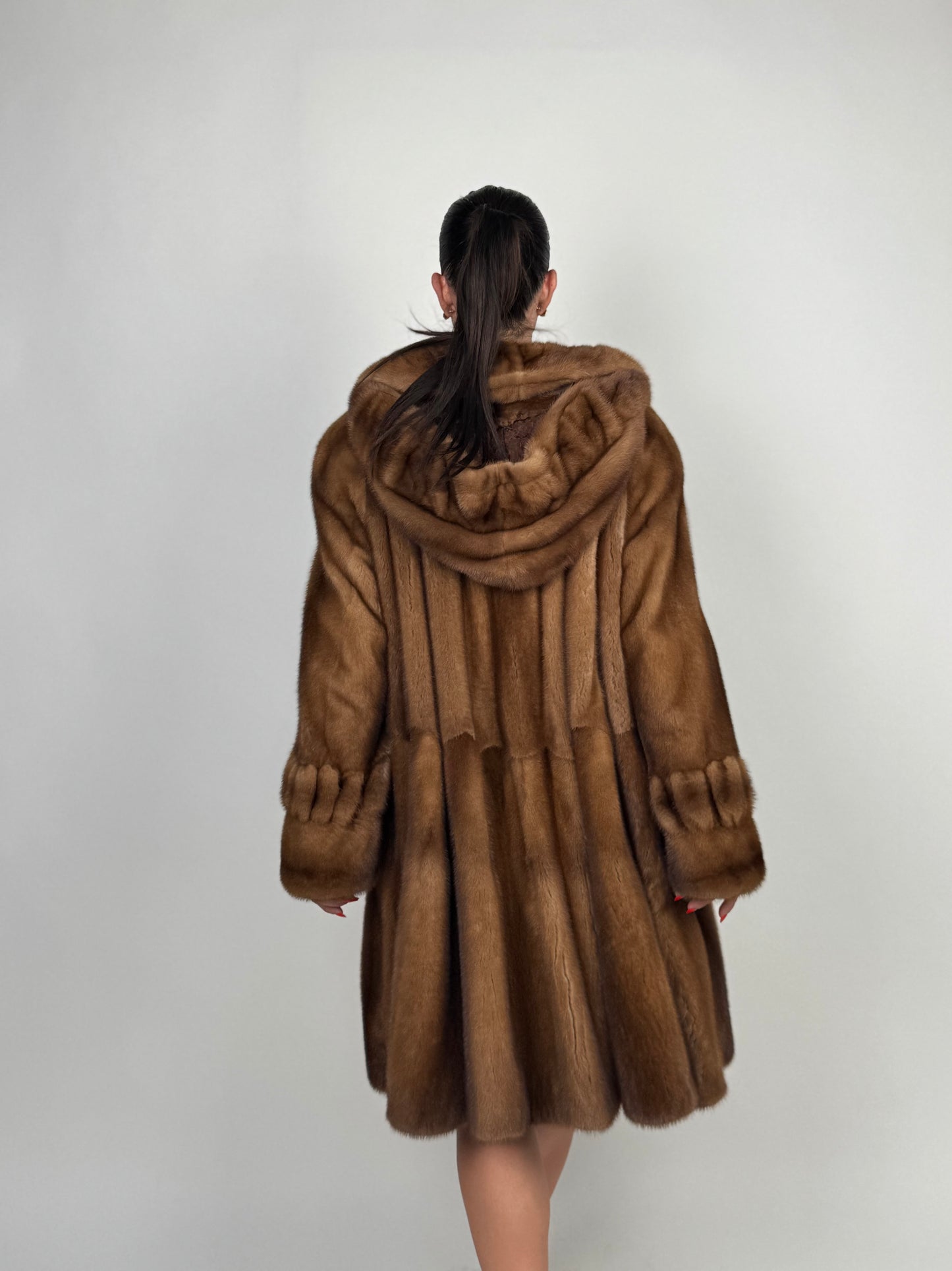 Cappotto in visone N674