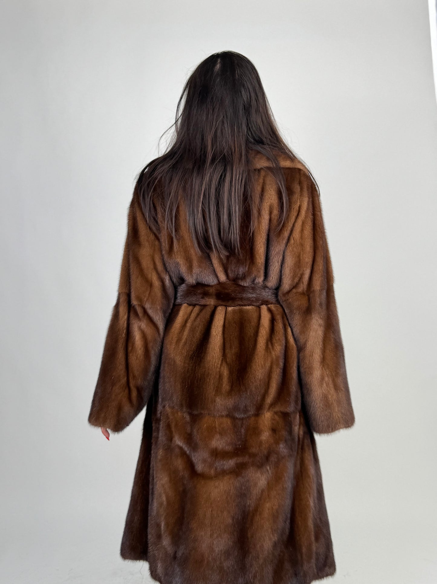 Cappotto in visone N675
