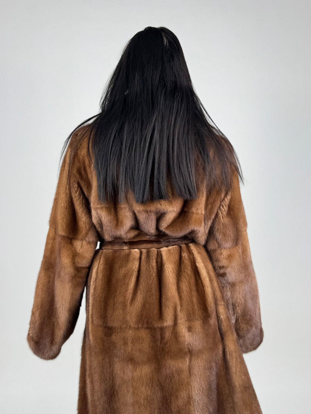 Cappotto in visone N683