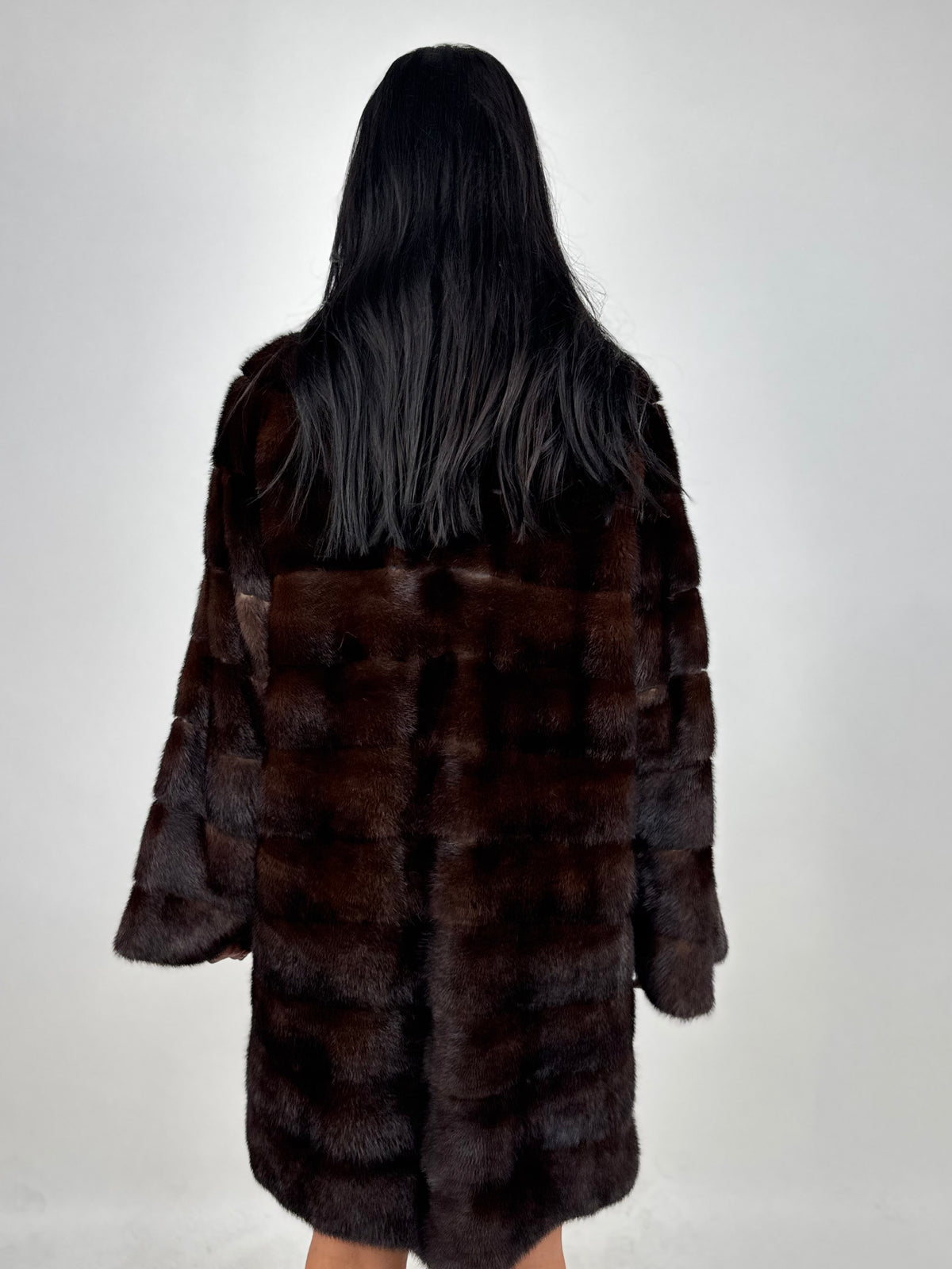 Cappotto in visone N721