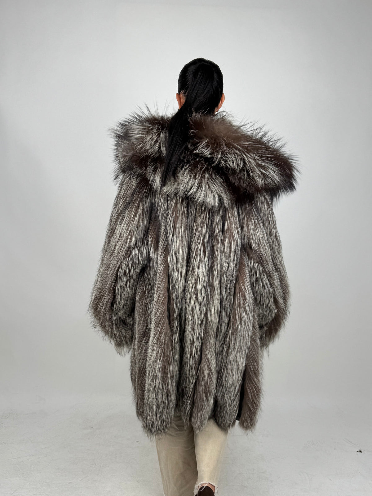 Cappotto reversibile in volpe argentata N246