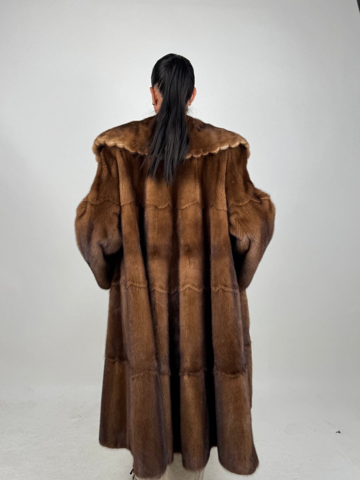 Cappotto in visone N727