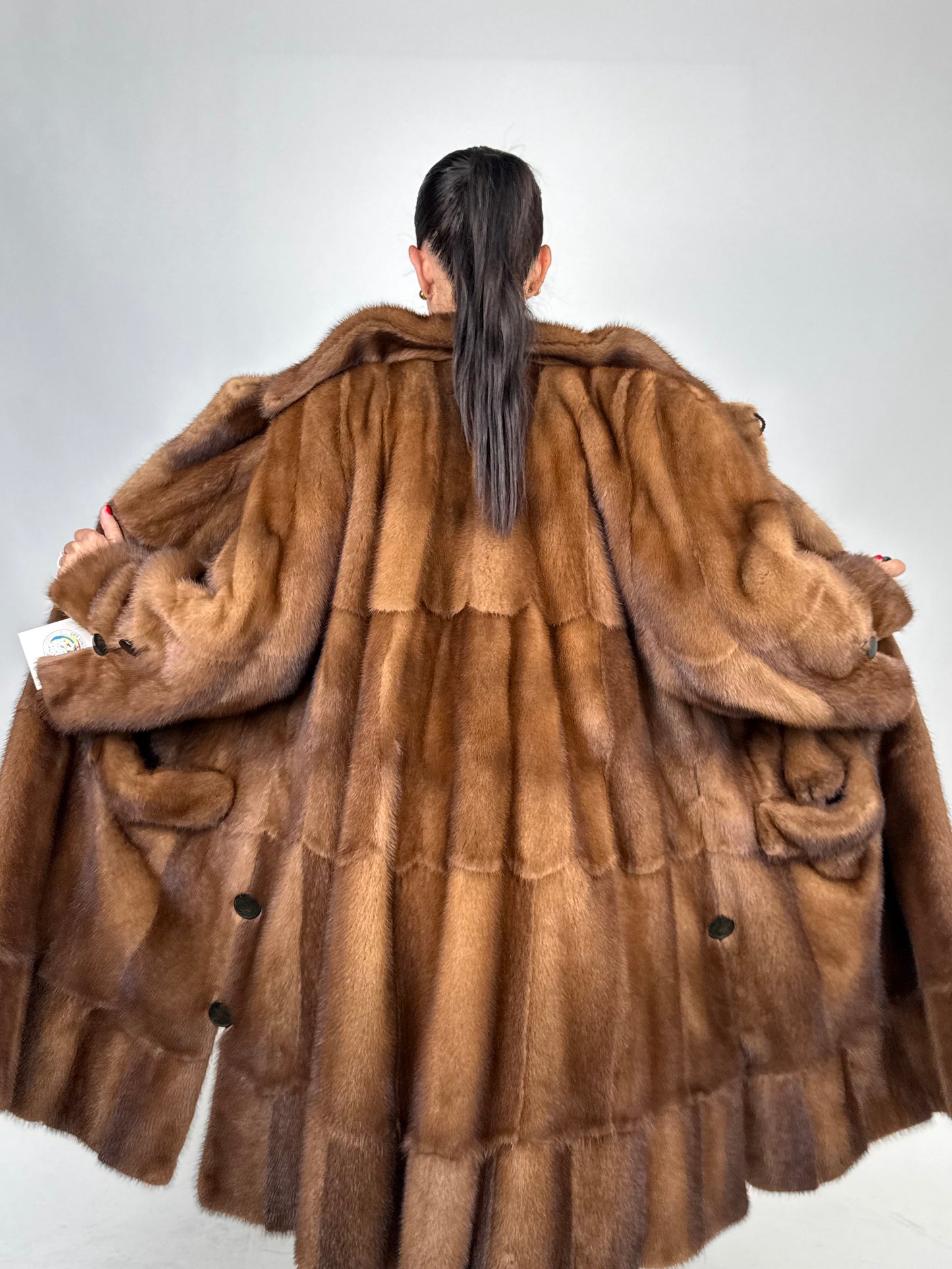 Cappotto in visone N680