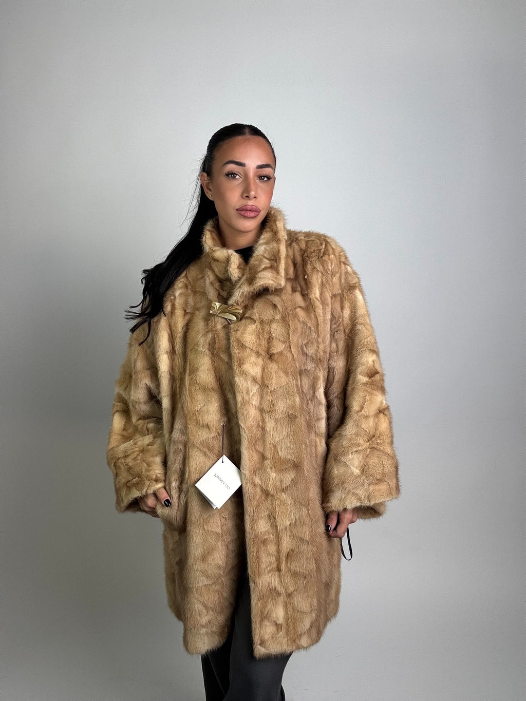 Cappotto in visone N353