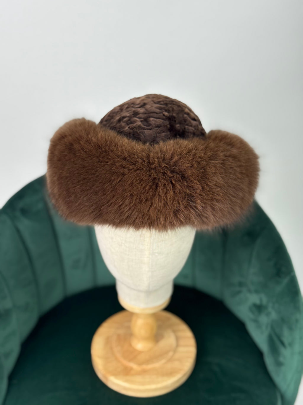 Cappello in volpe e astrakan N86