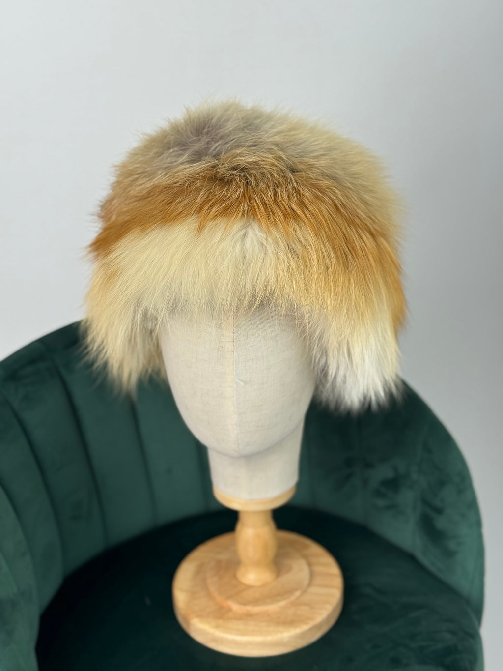 Cappello in volpe golden N94