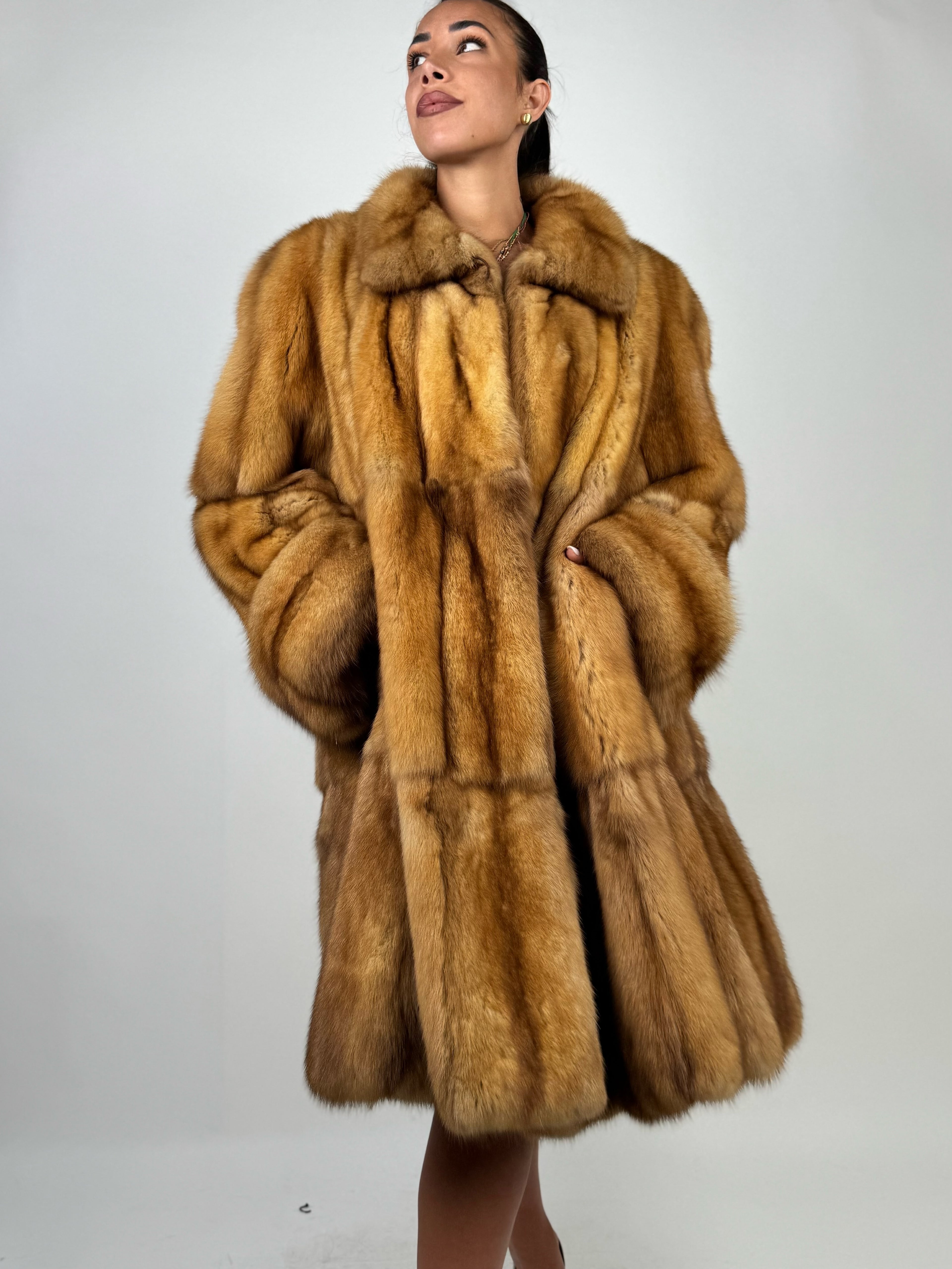 Cappotto in zibellino oro N758