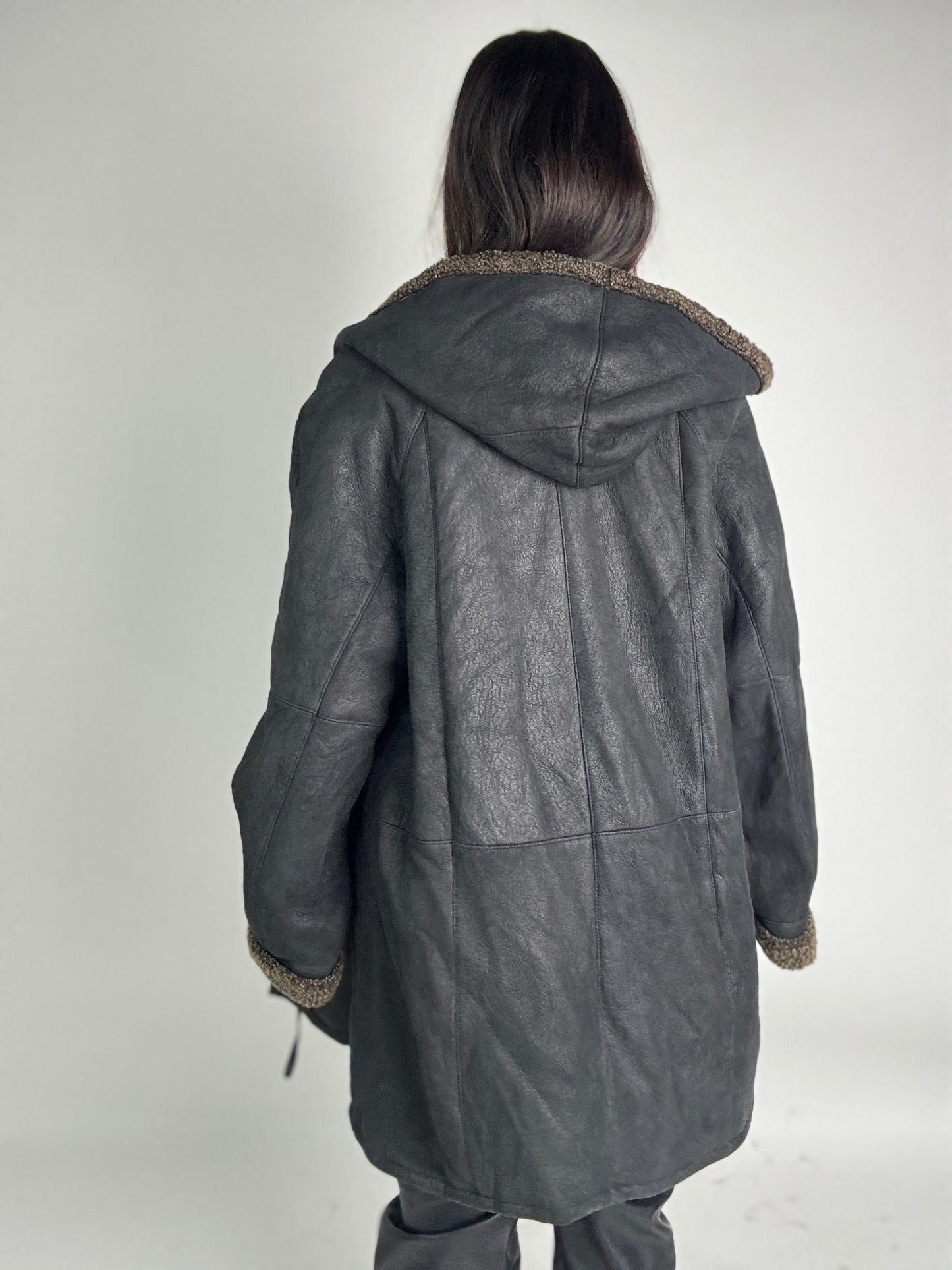 Shearling coat N210