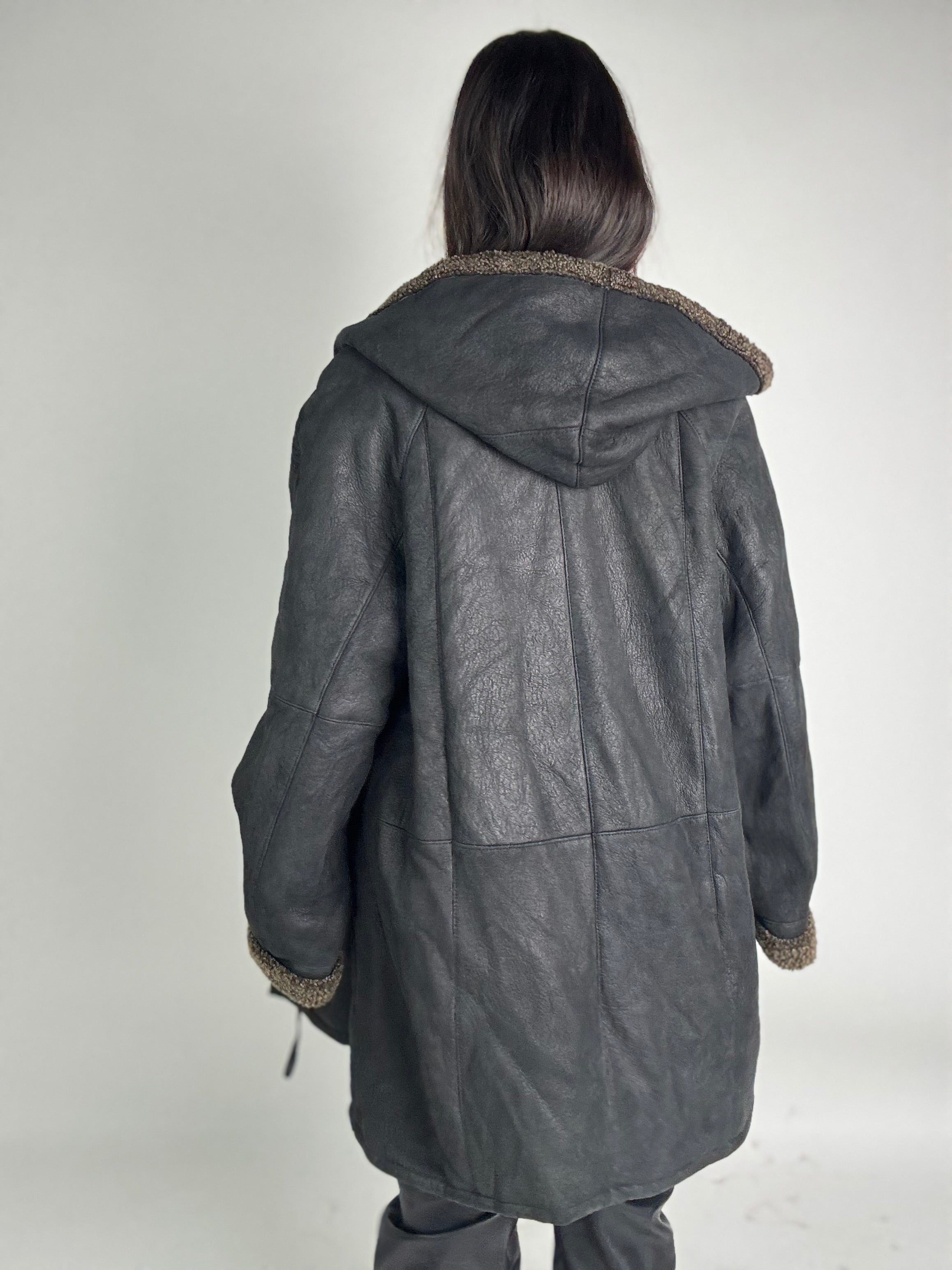 Shearling coat N210