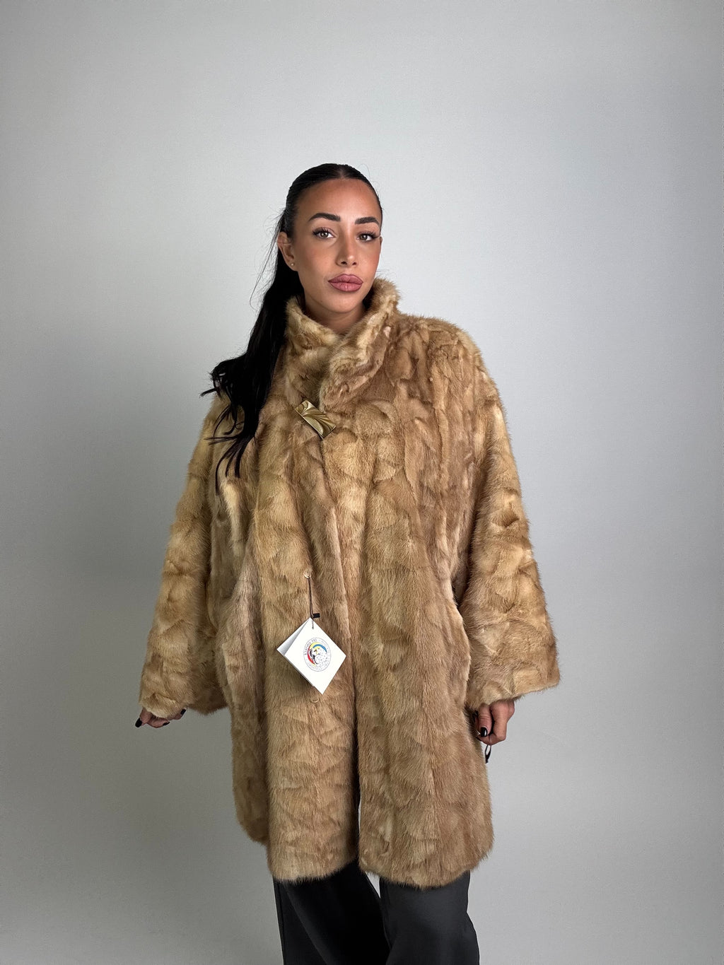 Cappotto in visone N353