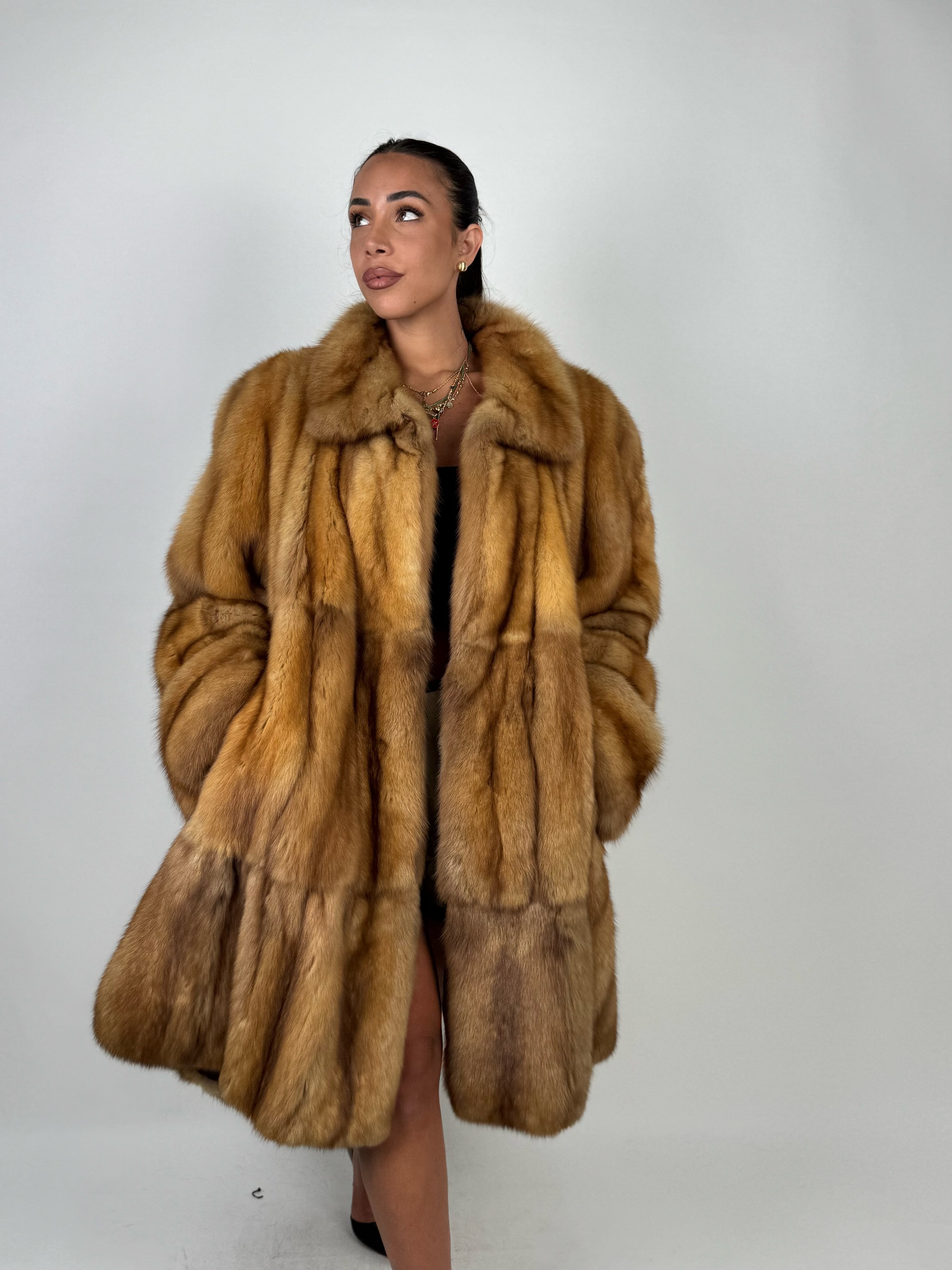 Cappotto in zibellino oro N758