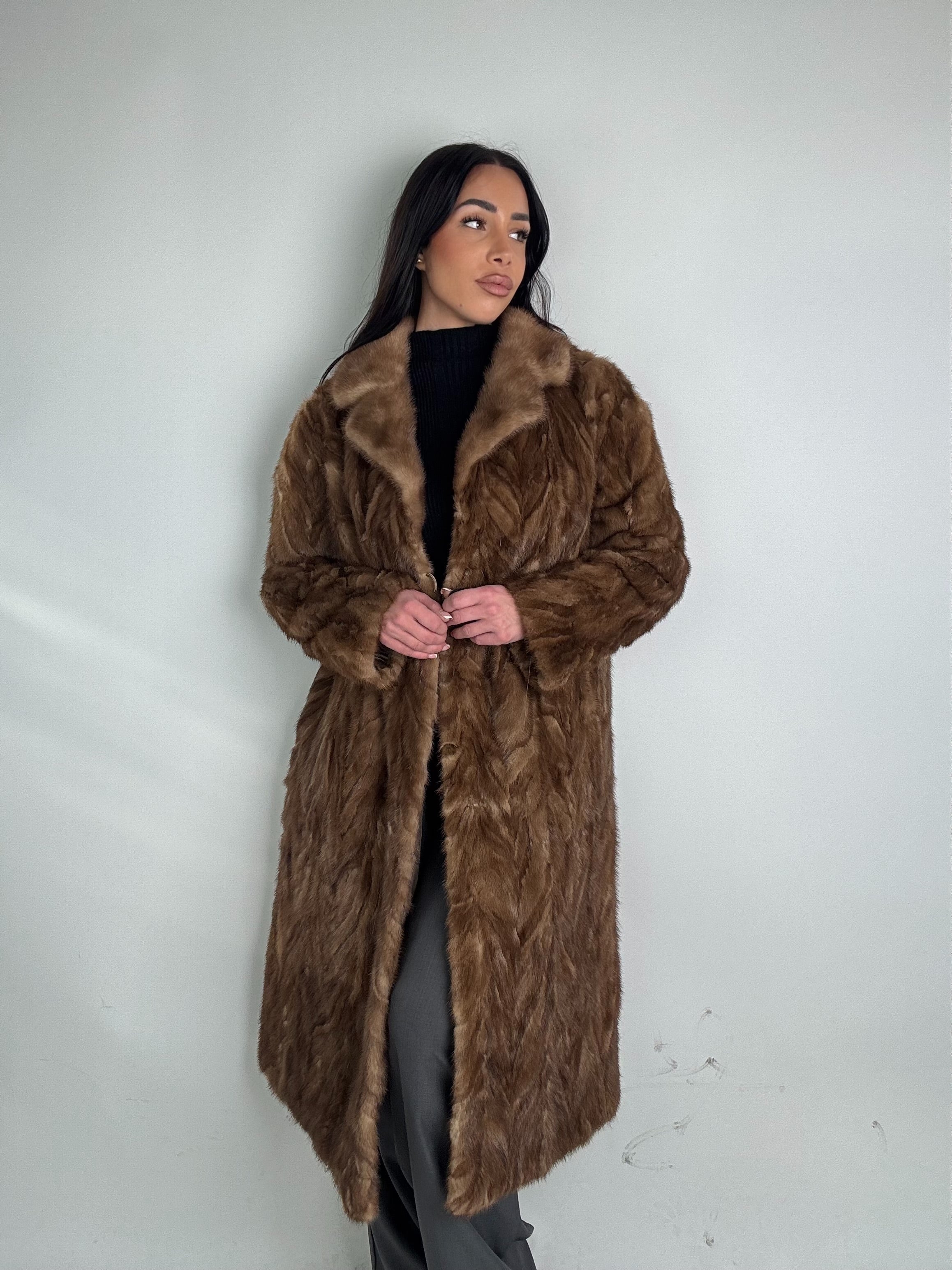 Cappotto in visone N490