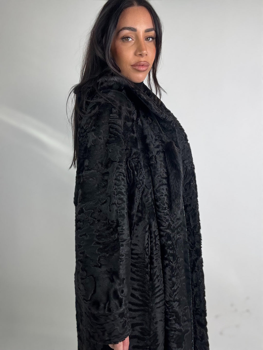 Cappotto in astrakan e volpe N52