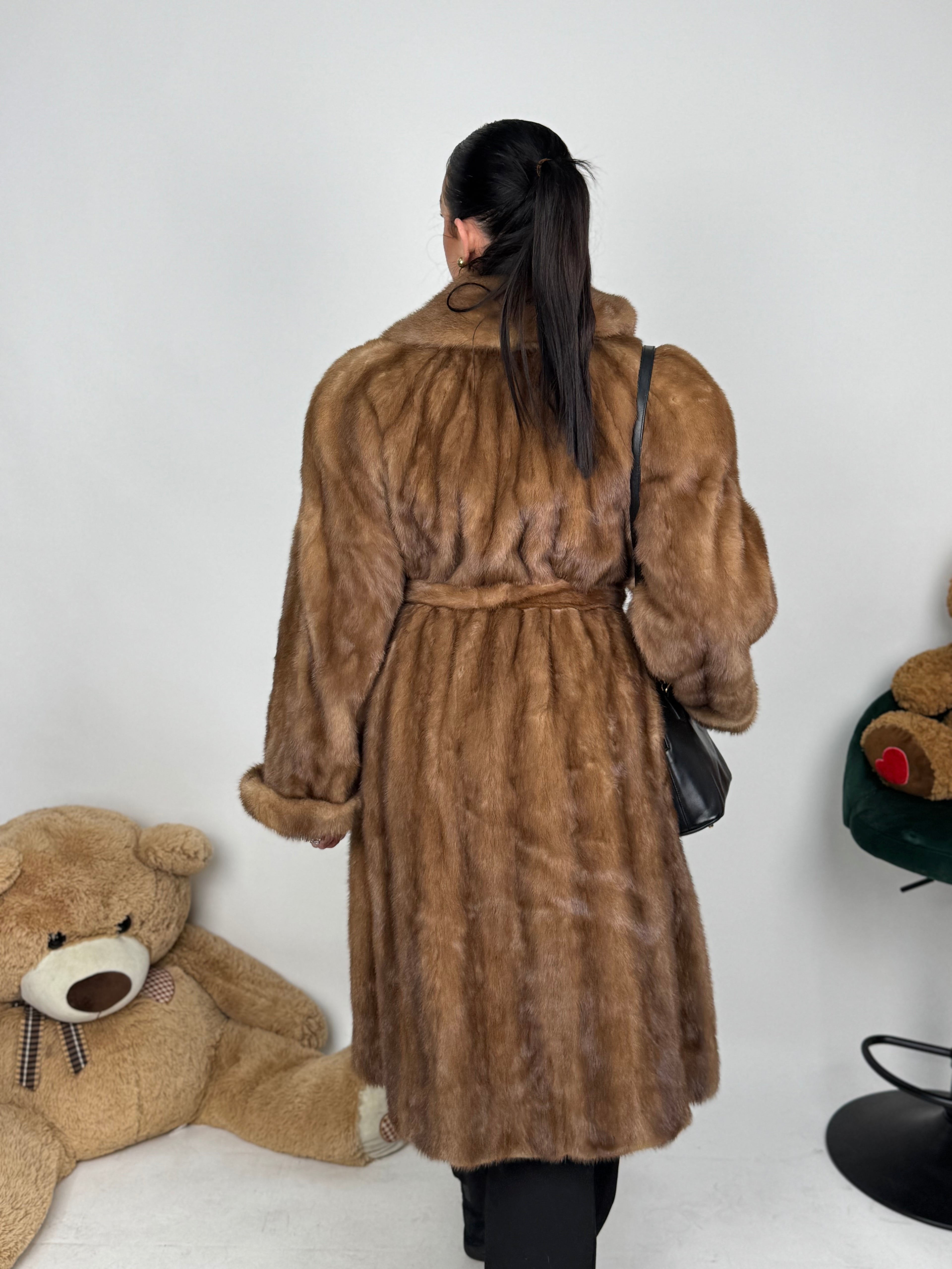 Cappotto in visone N601
