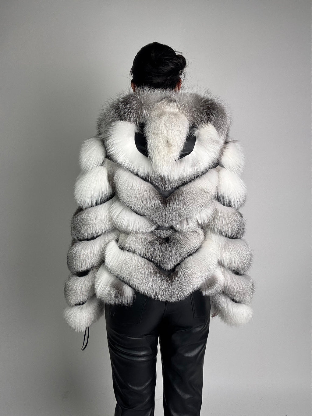 BonBon in volpe Shadow Frost