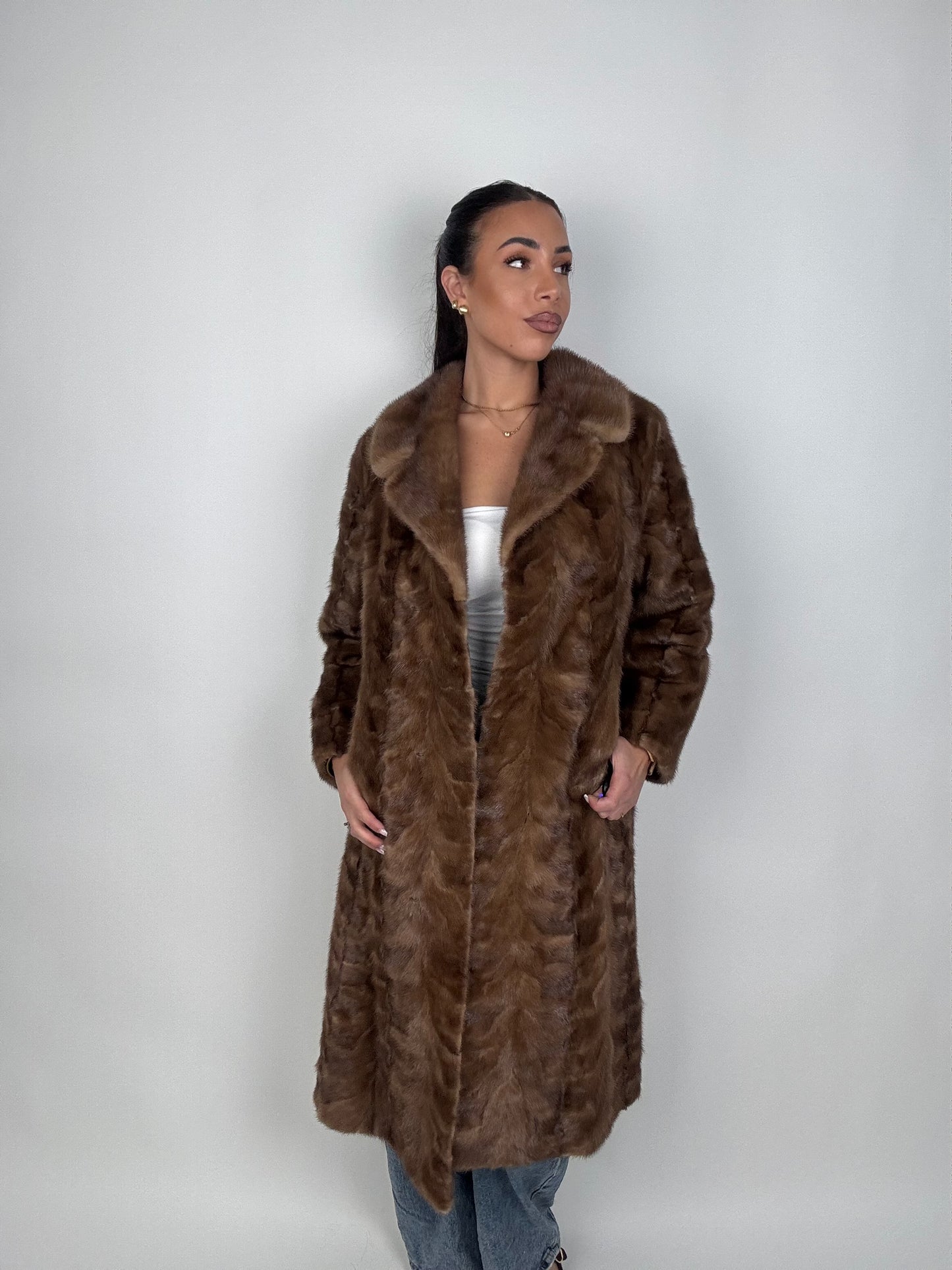 Cappotto in visone N659