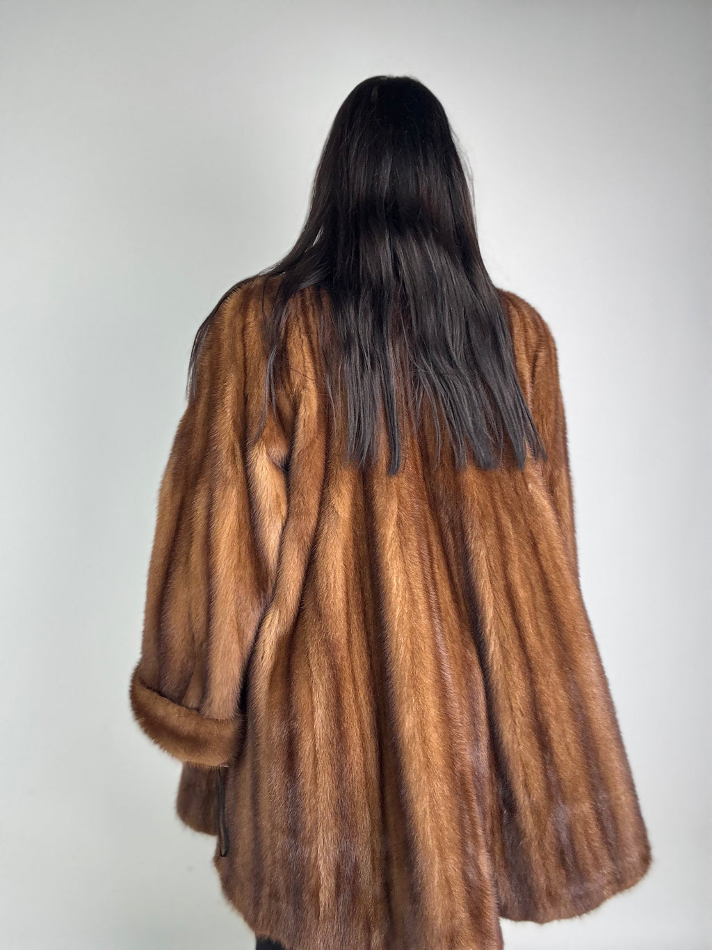 Cappotto in visone N491