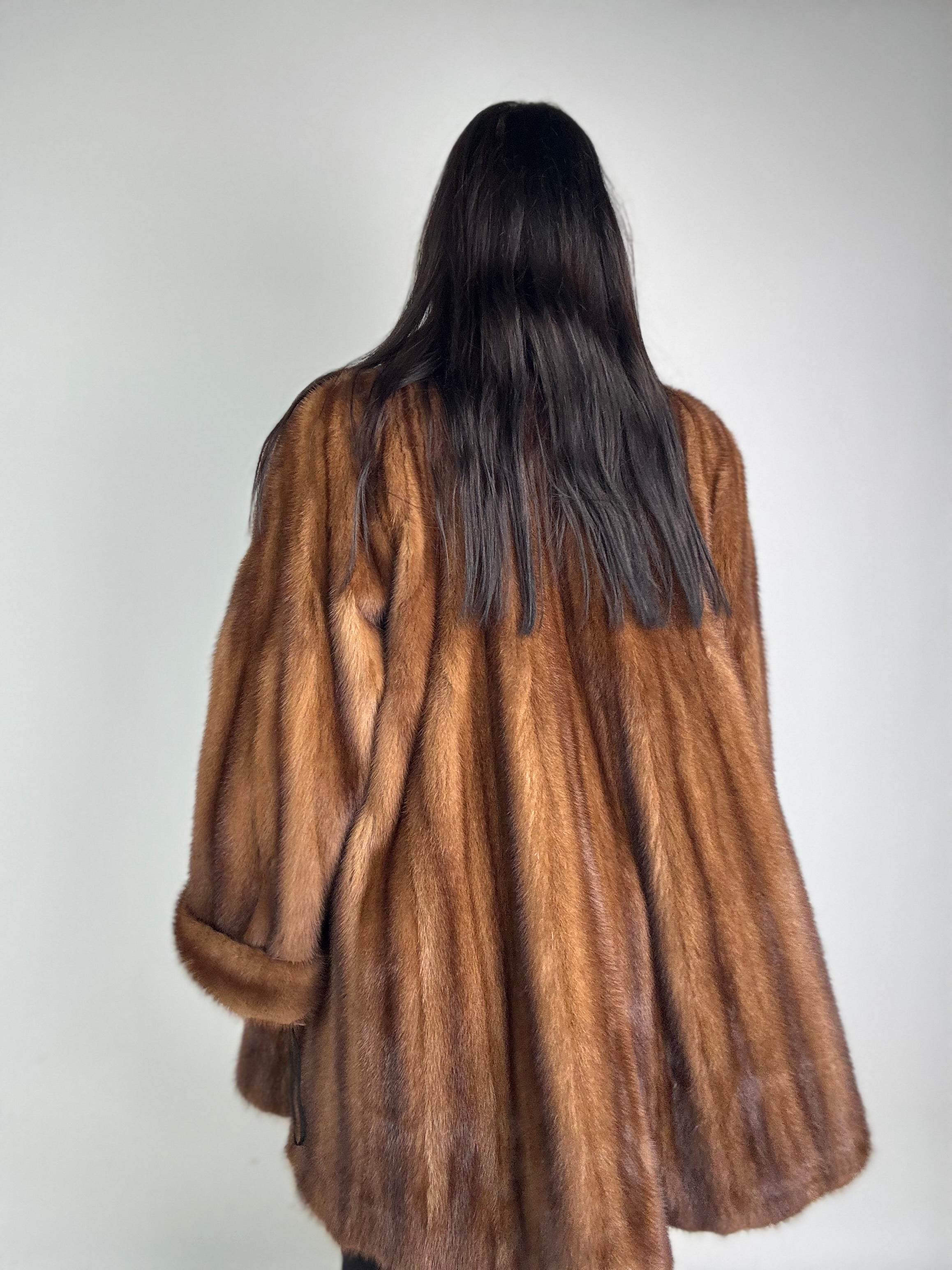 Cappotto in visone N491
