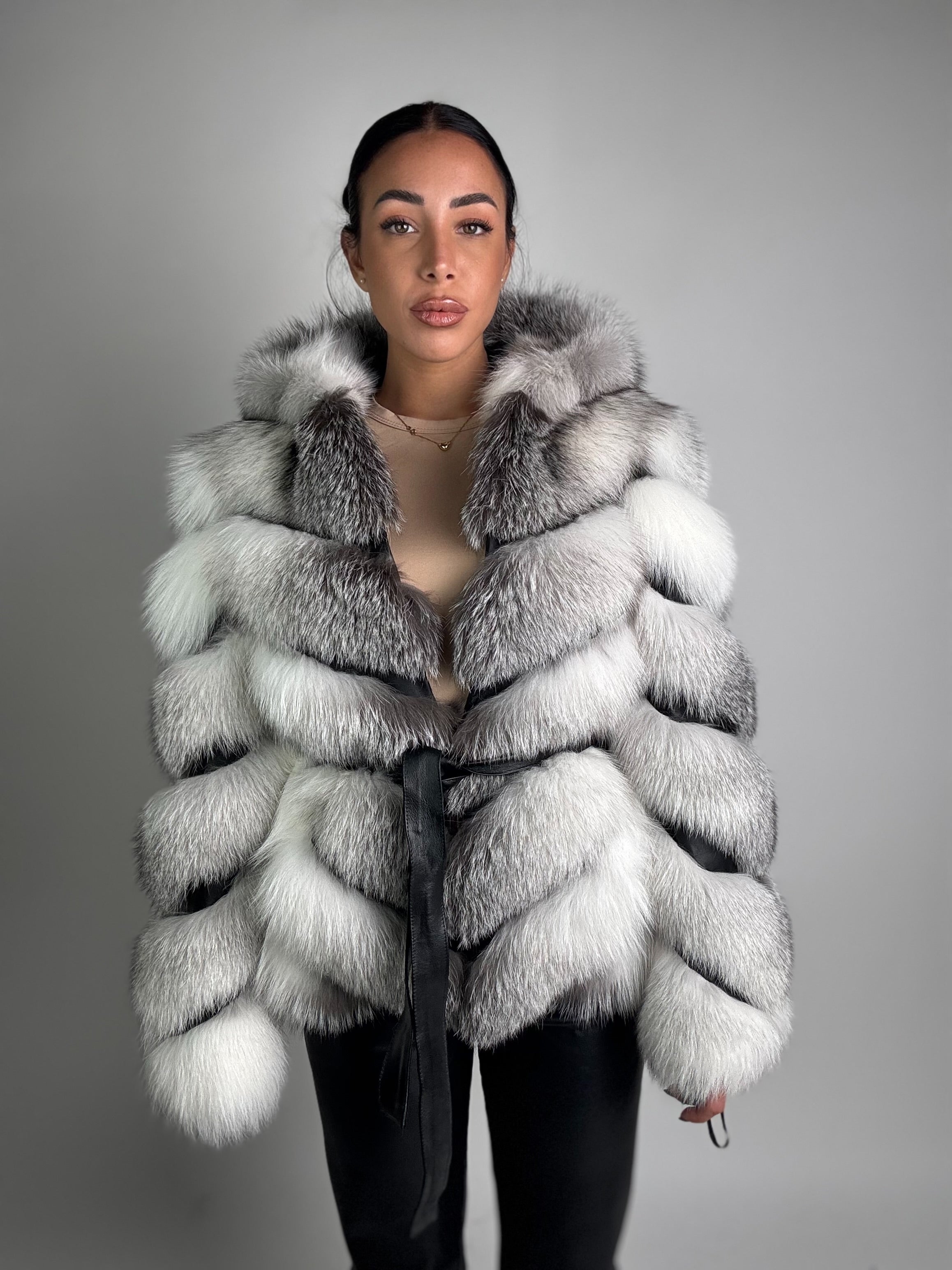 BonBon in volpe Shadow Frost