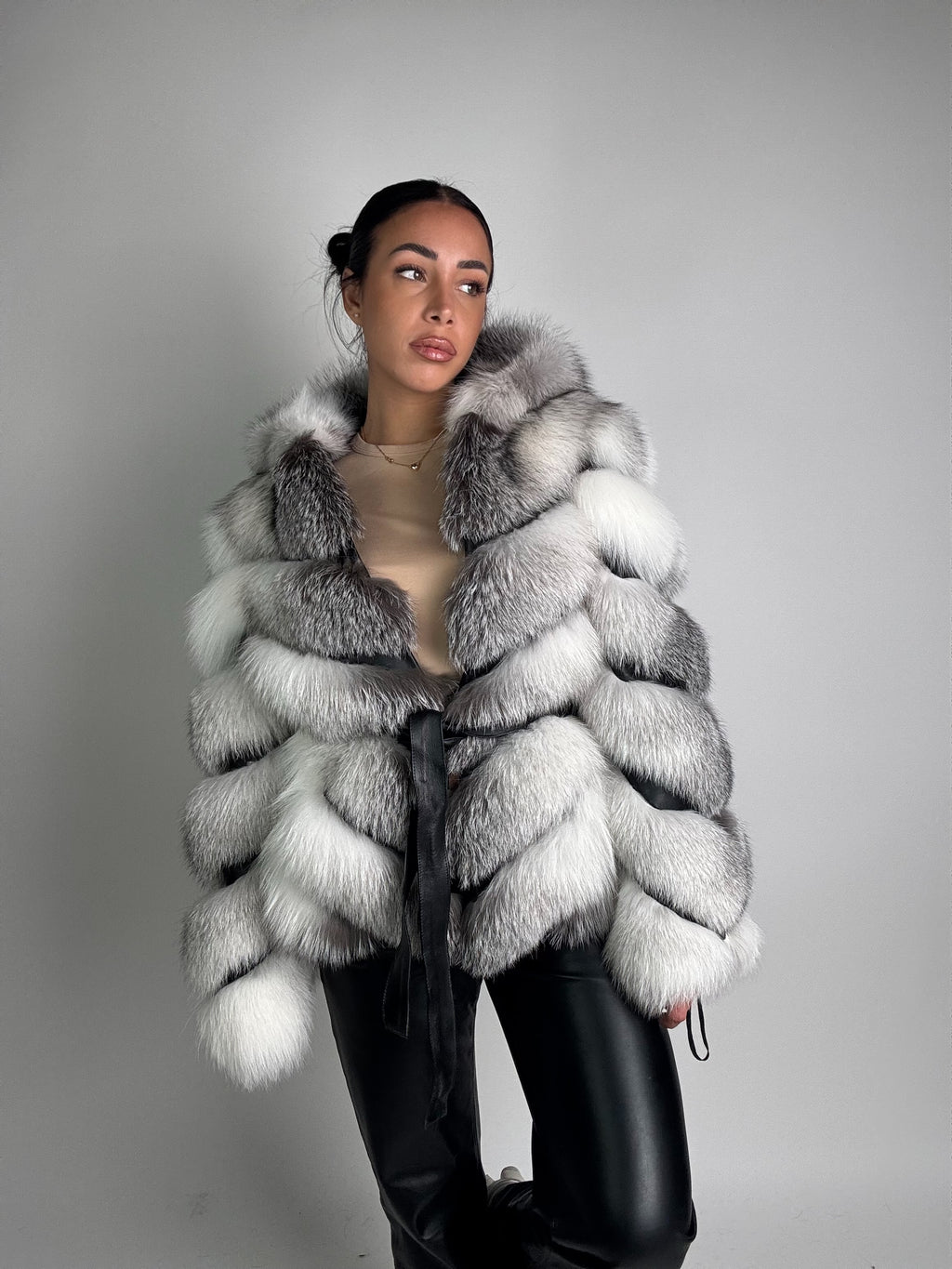 BonBon in volpe Shadow Frost