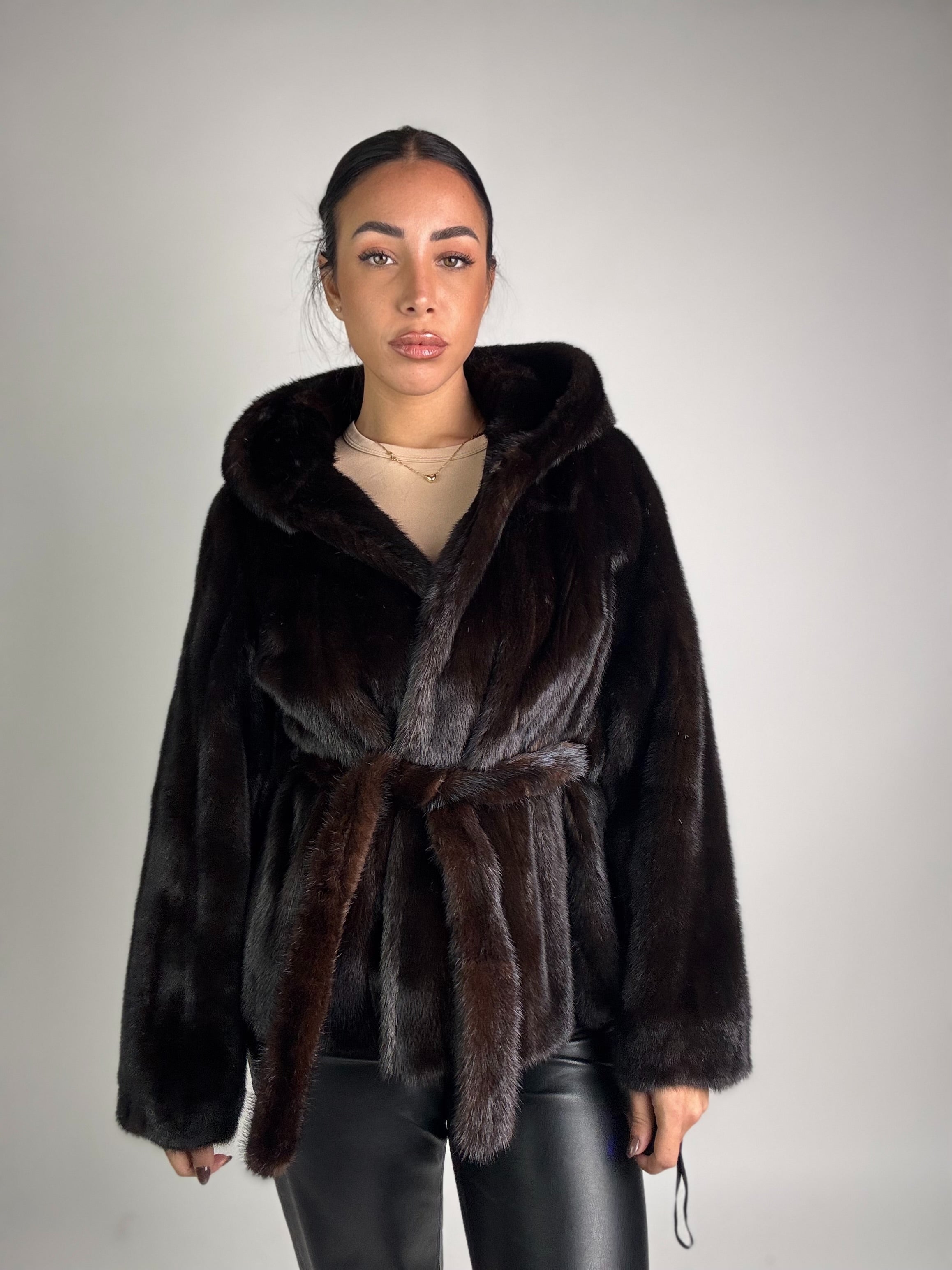 Giacca in visone cintura e cappuccio N113
