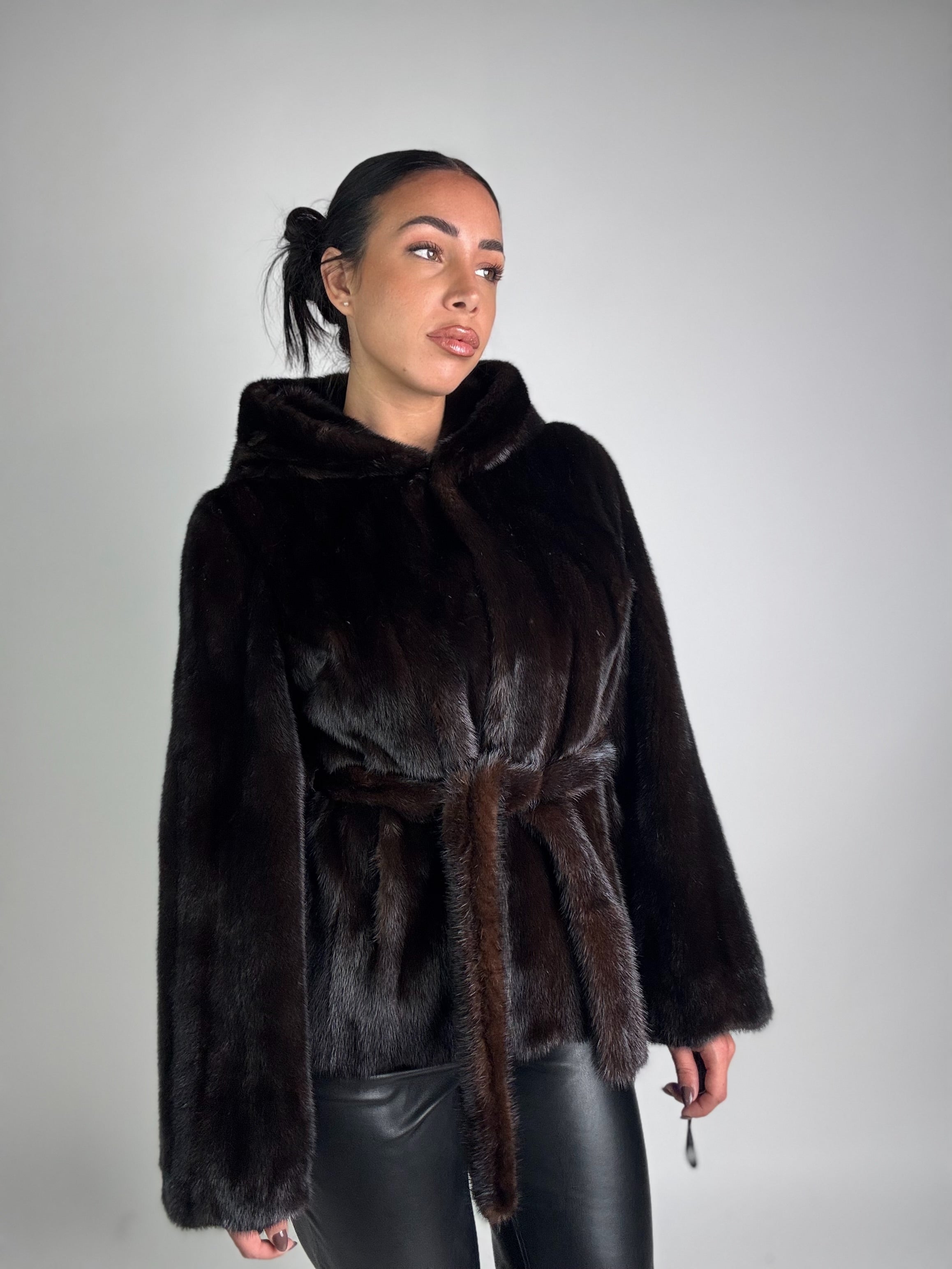 Giacca in visone cintura e cappuccio N113