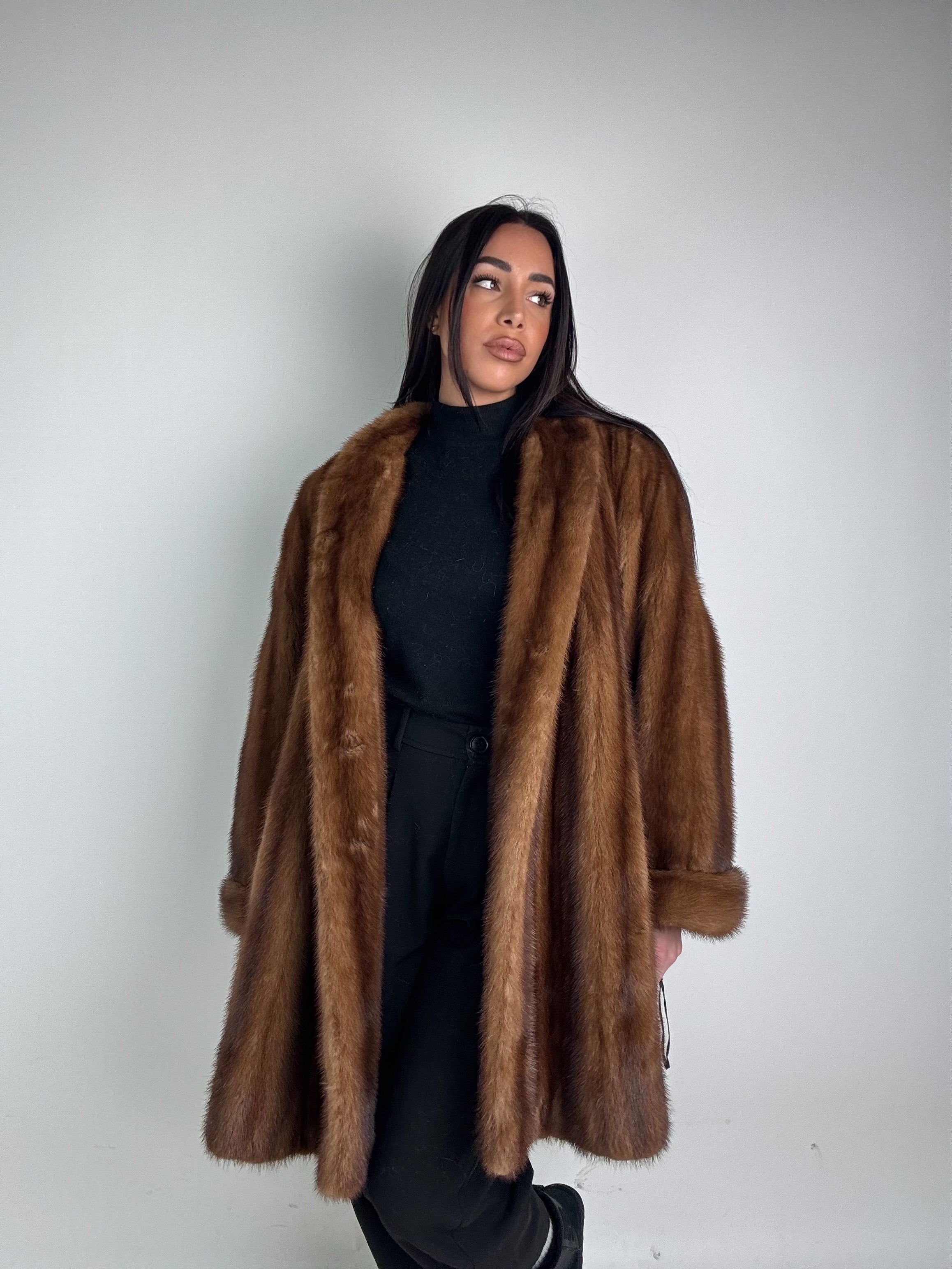 Cappotto in visone N491