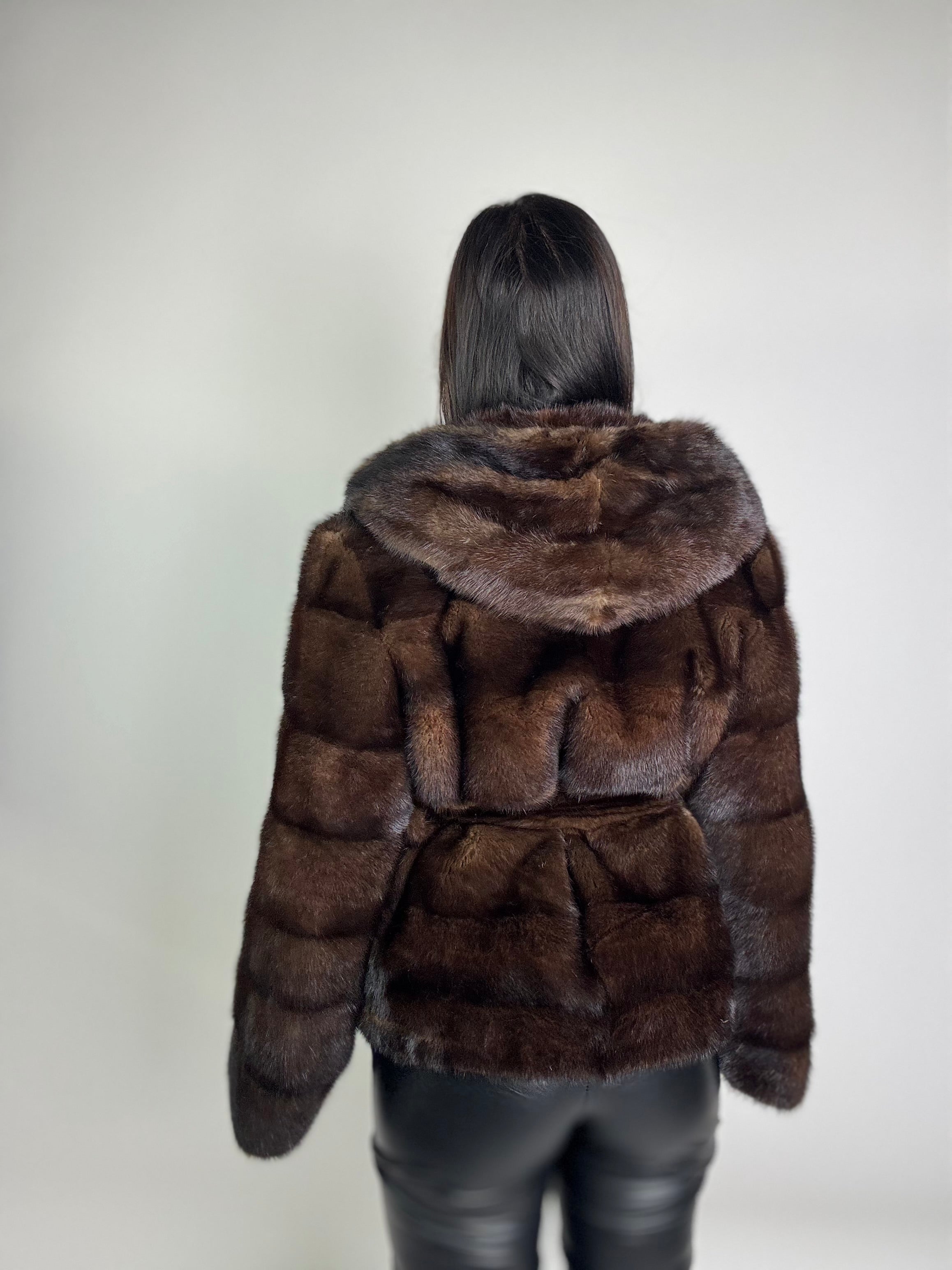 Giacca in visone cintura e cappuccio N115