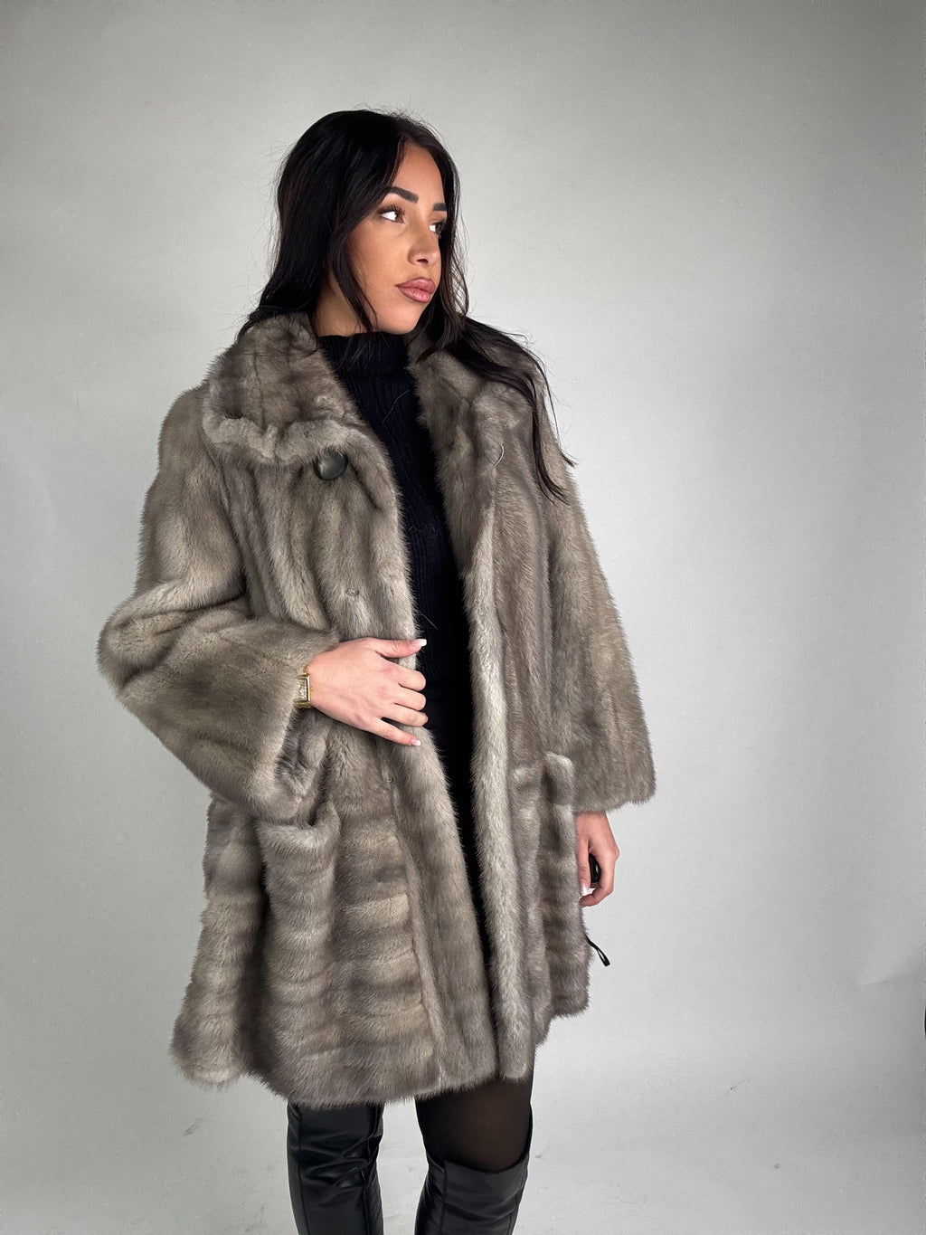 Cappotto in visone N429