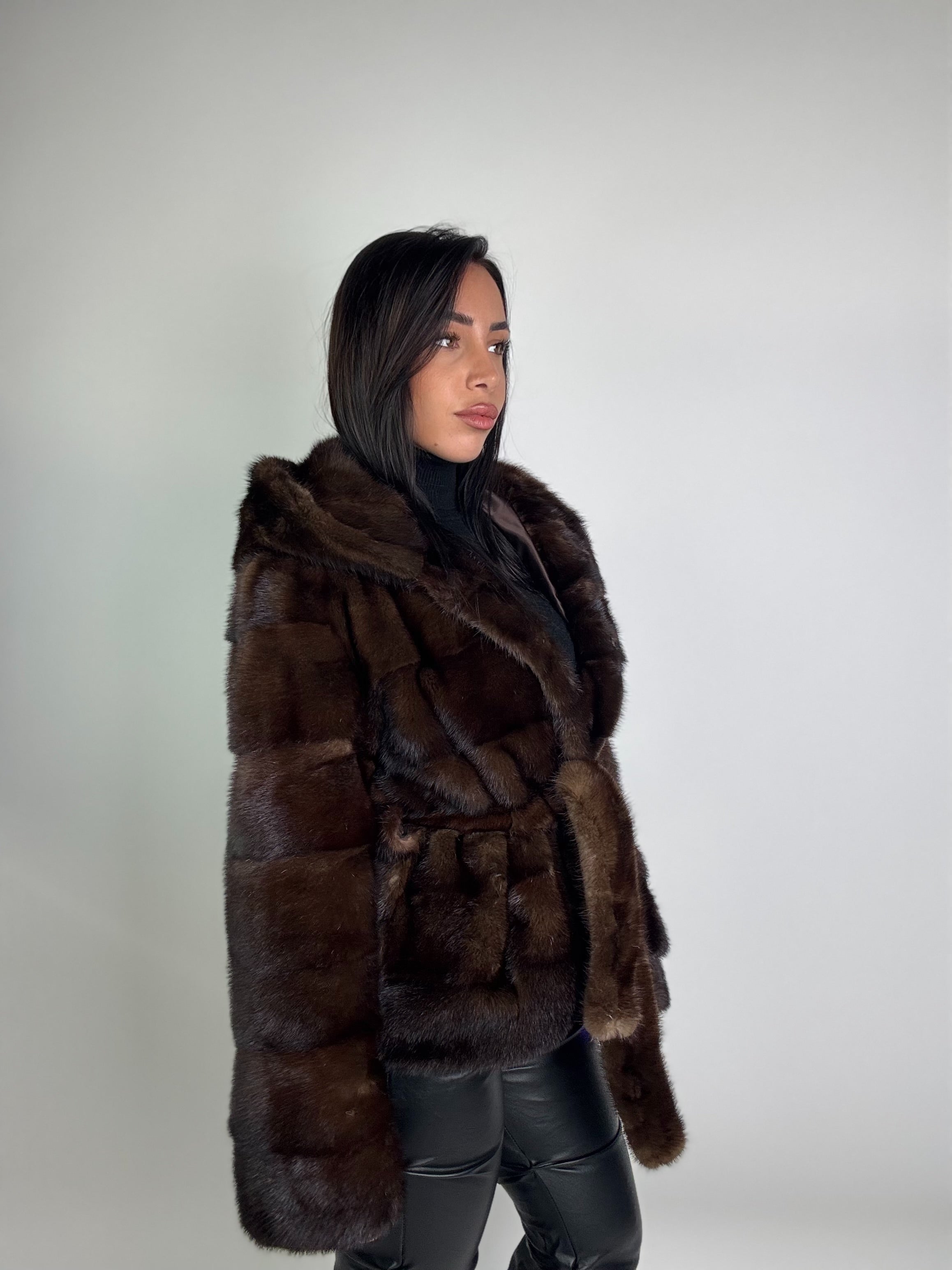 Giacca in visone cintura e cappuccio N115