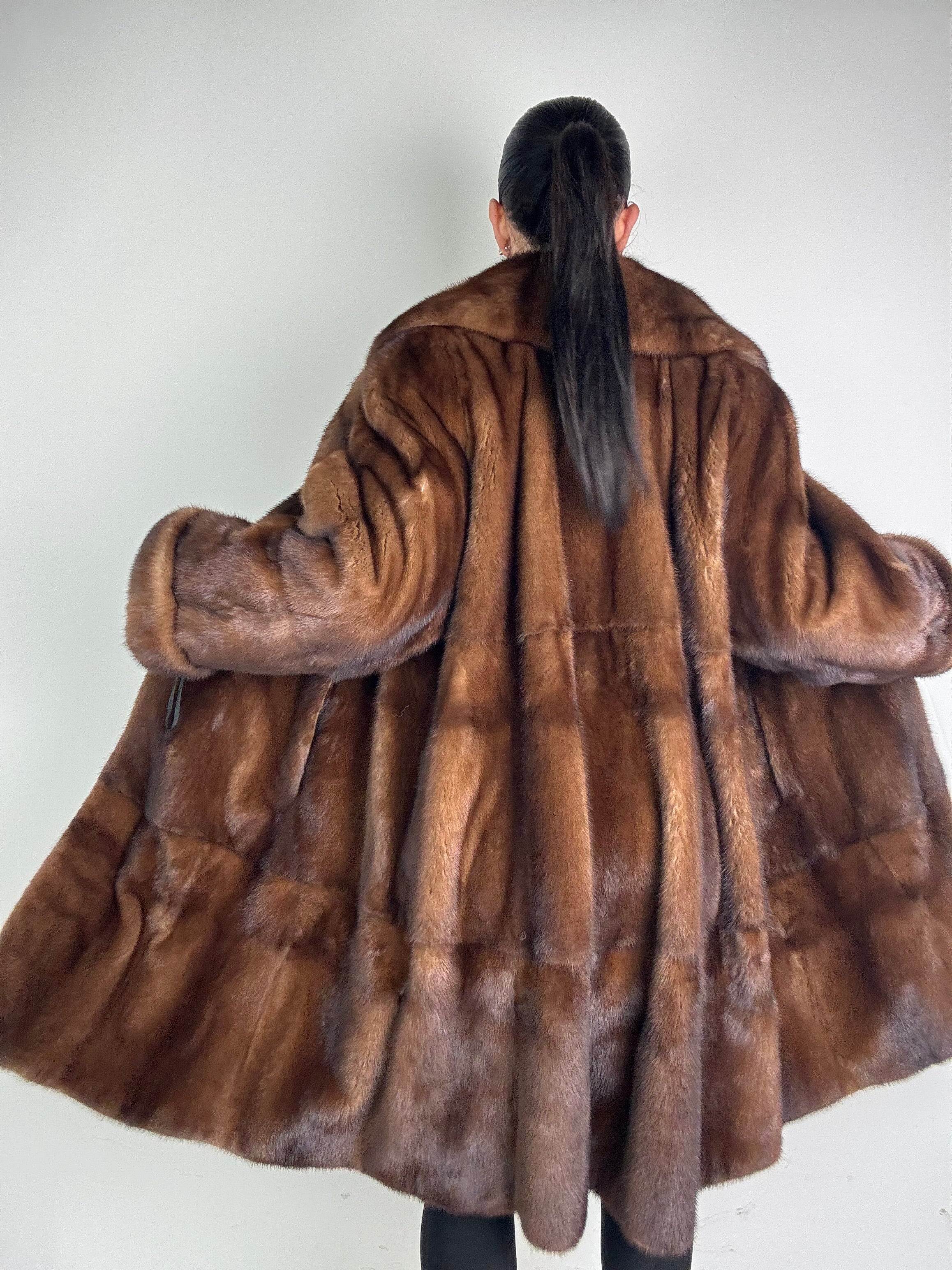 Cappotto in visone N494