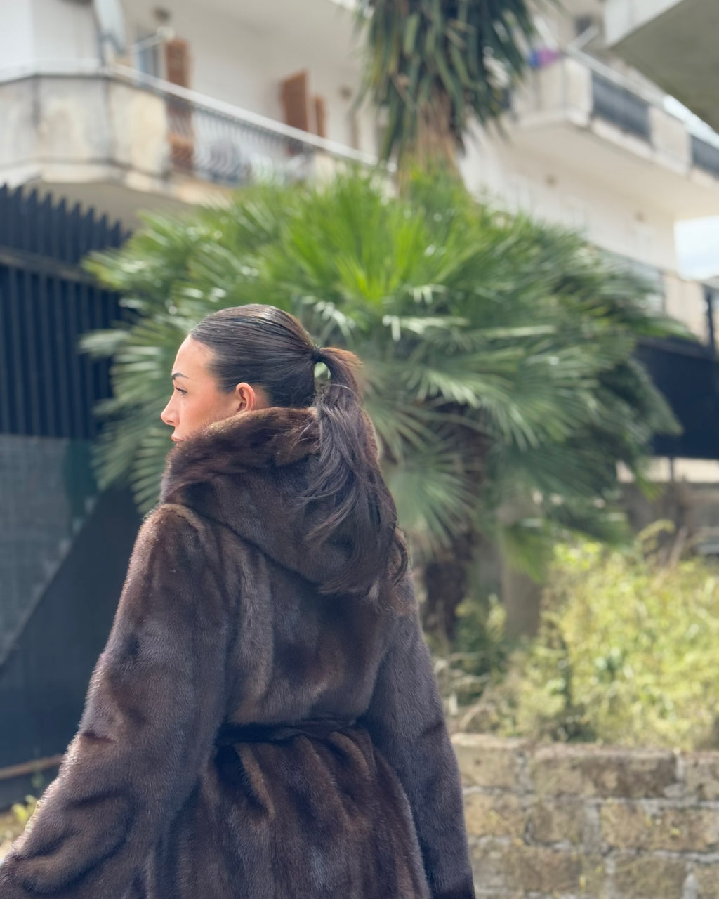 Giacca in visone cintura e cappuccio