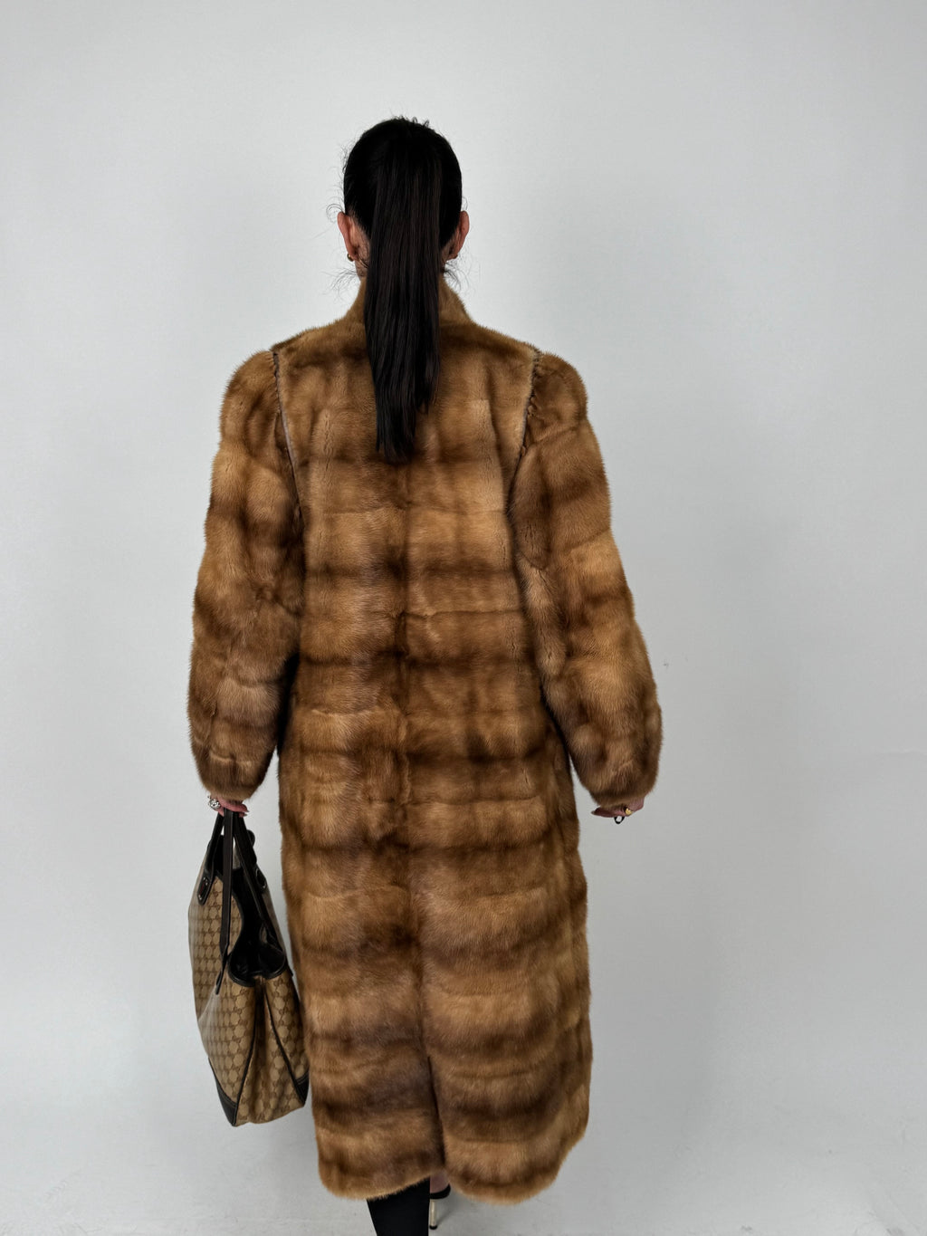 Cappotto in visone N603