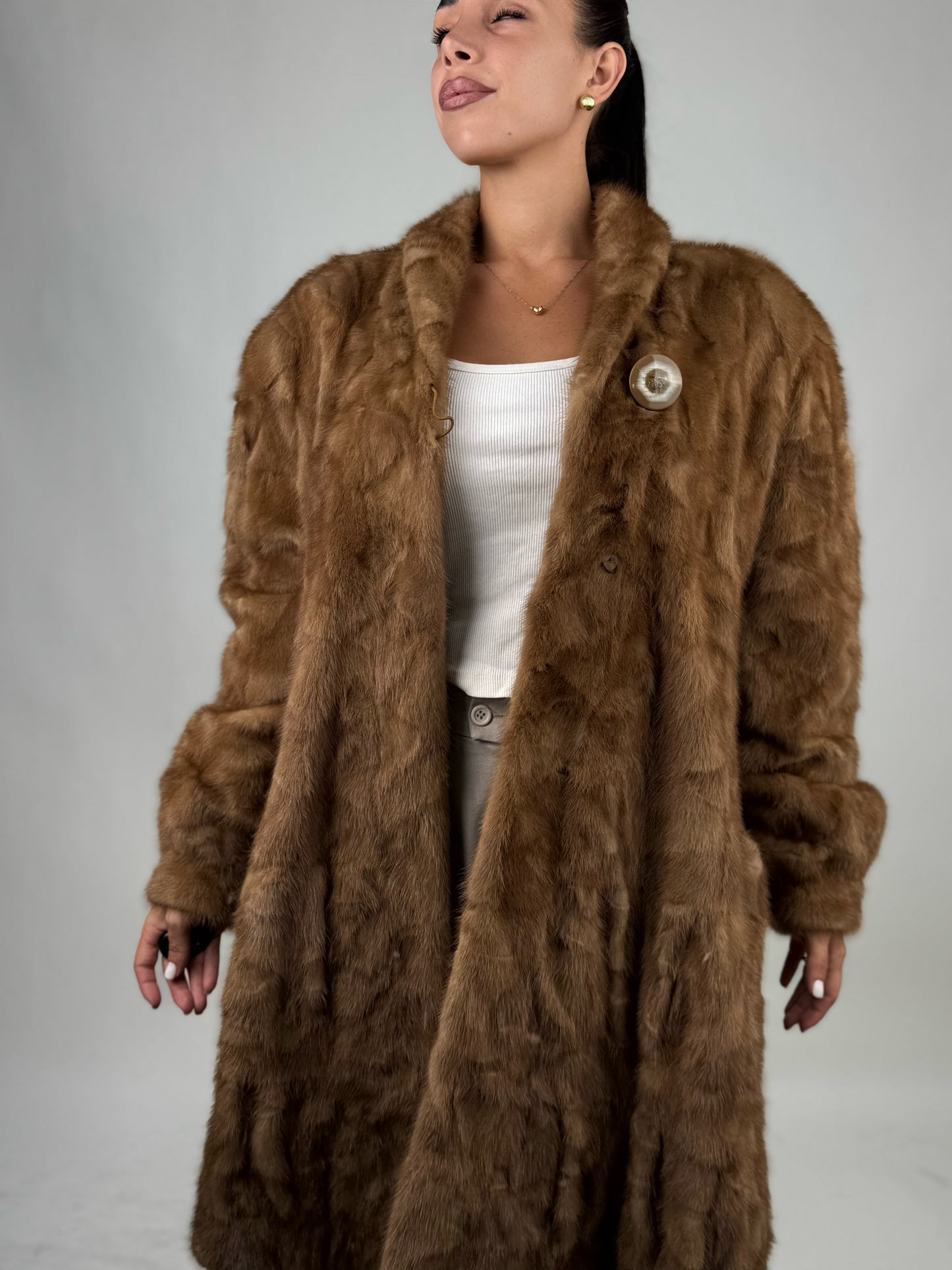 Cappotto in visone N684