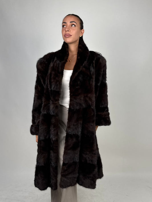 Cappotto in visone N694