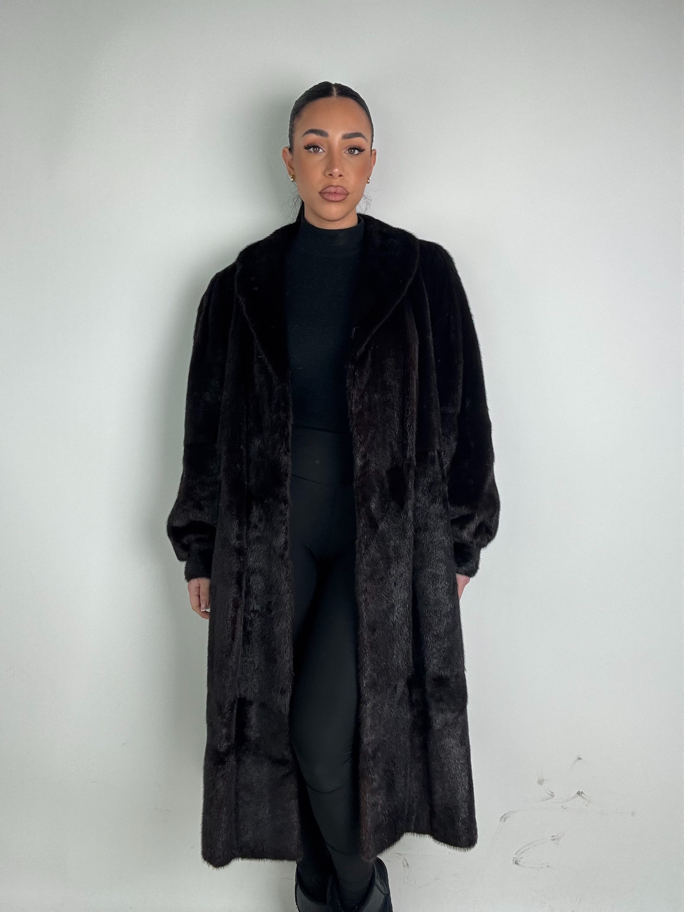 Cappotto in visone N495