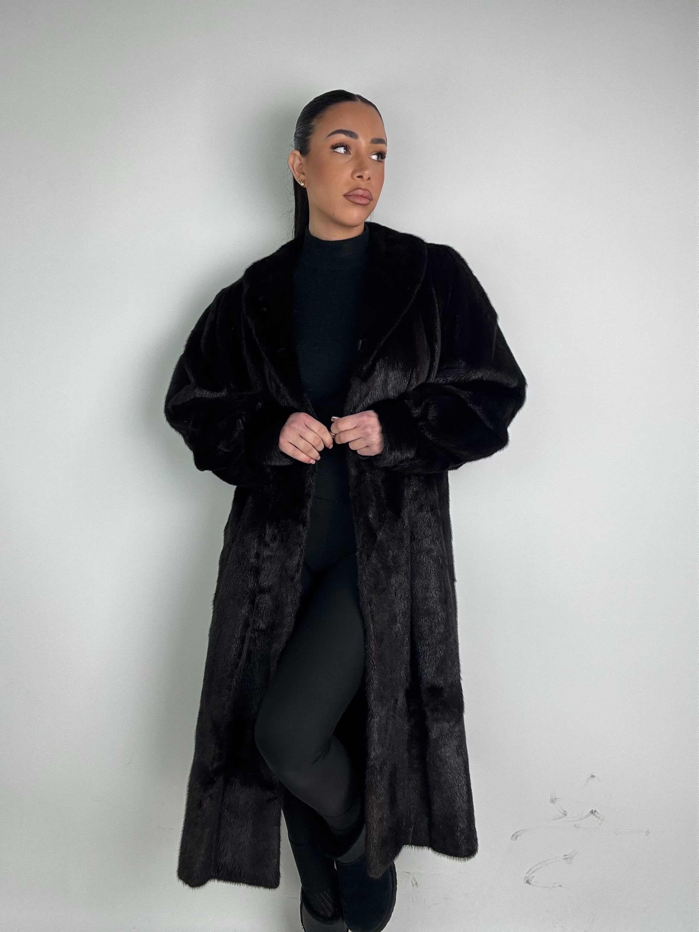 Cappotto in visone N495