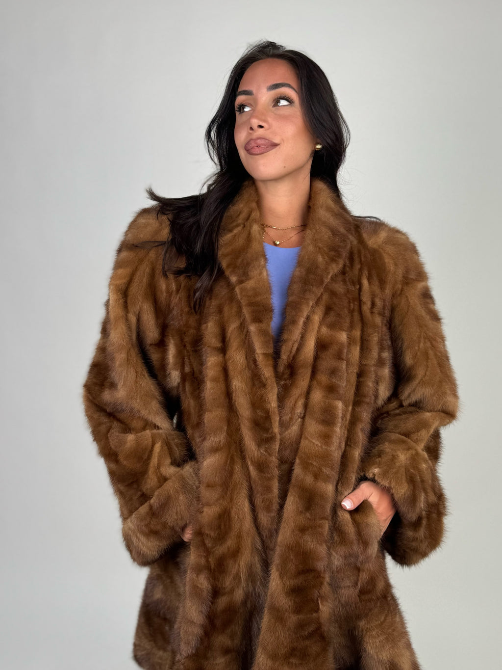 Cappotto in visone N661