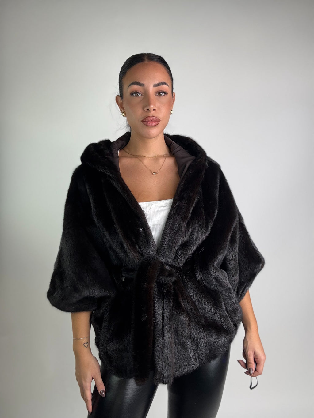 Mantella in visone cintura e cappuccio N117
