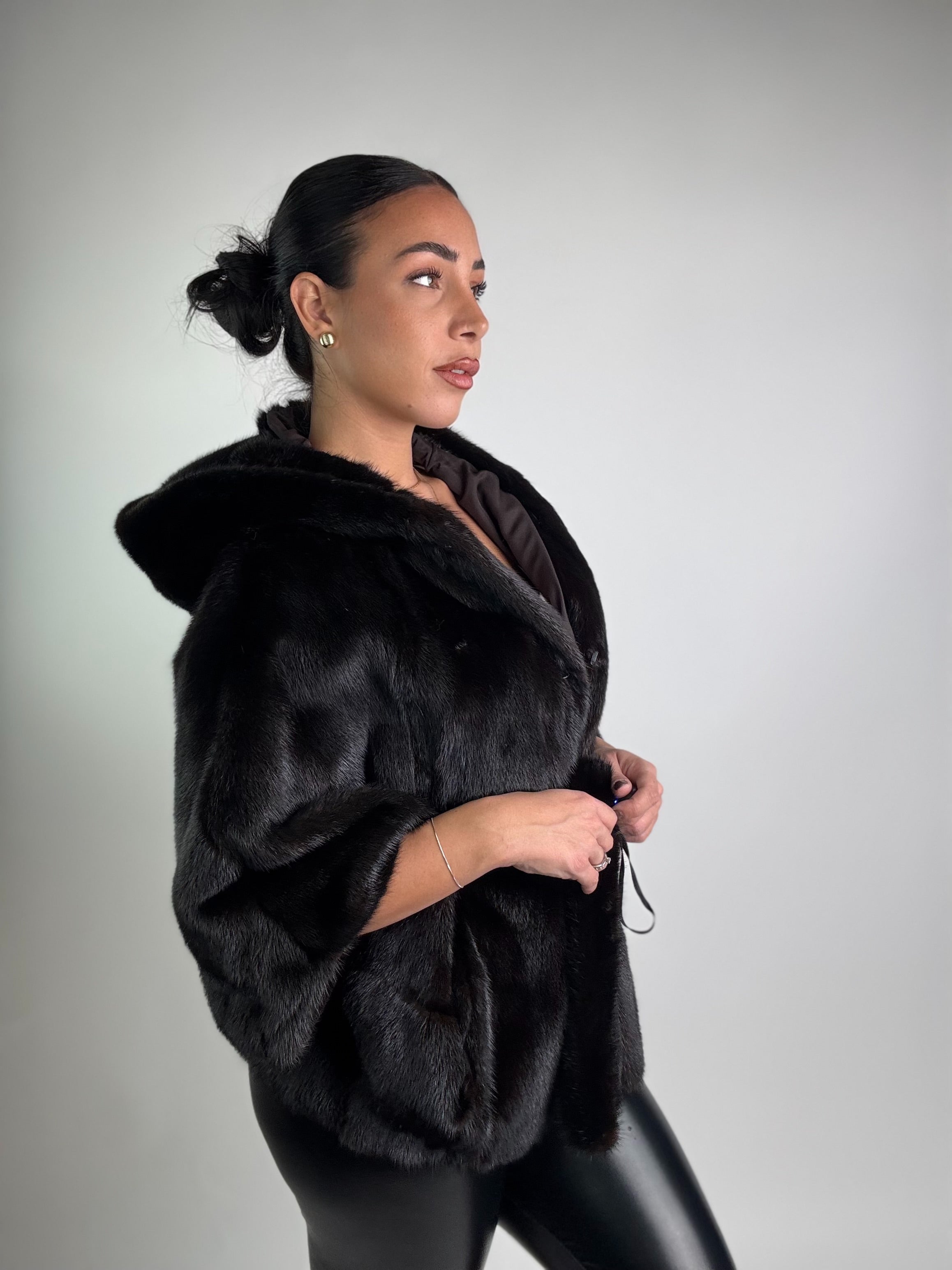 Mantella in visone cintura e cappuccio N117