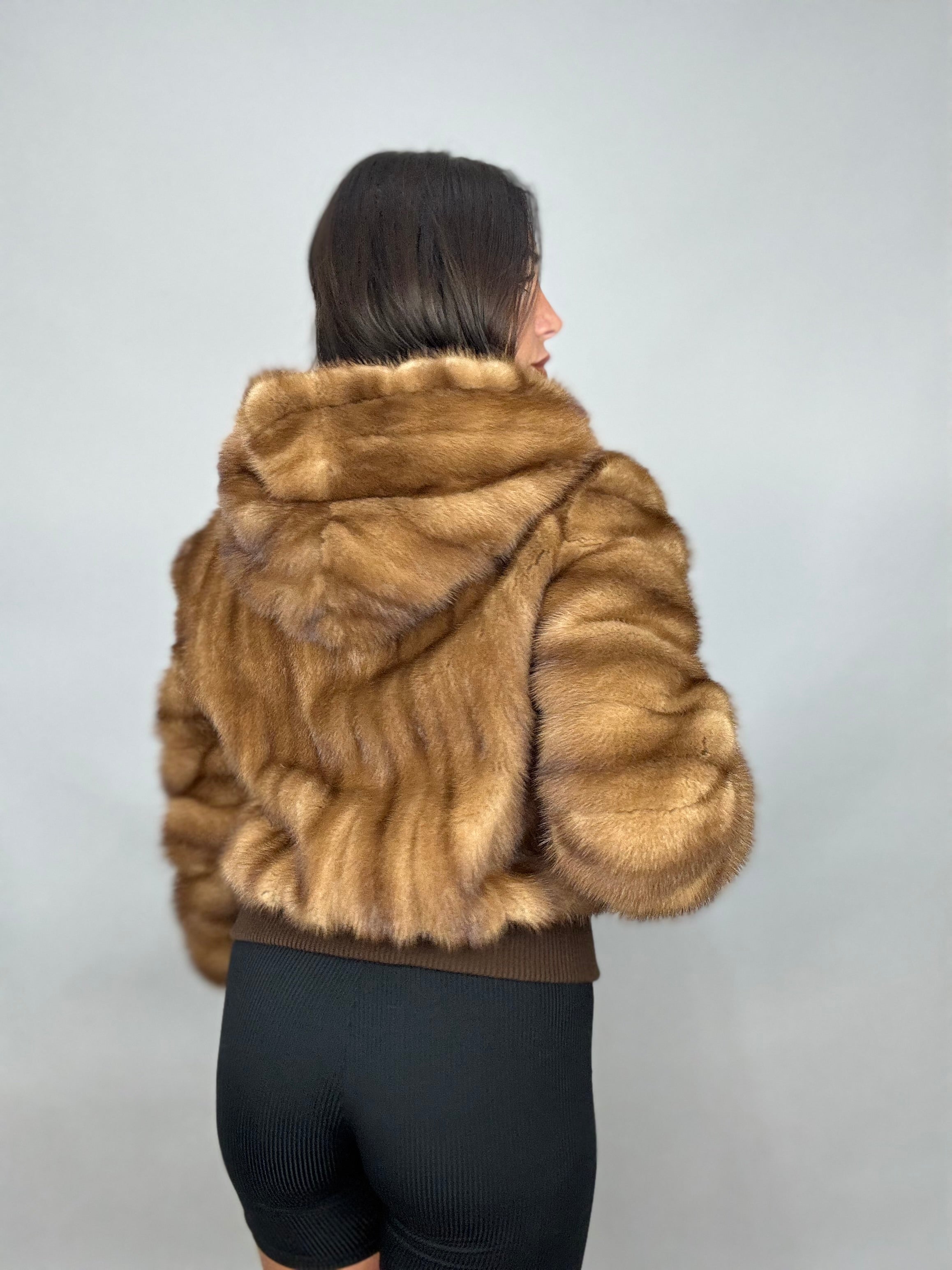 Bomber in visone