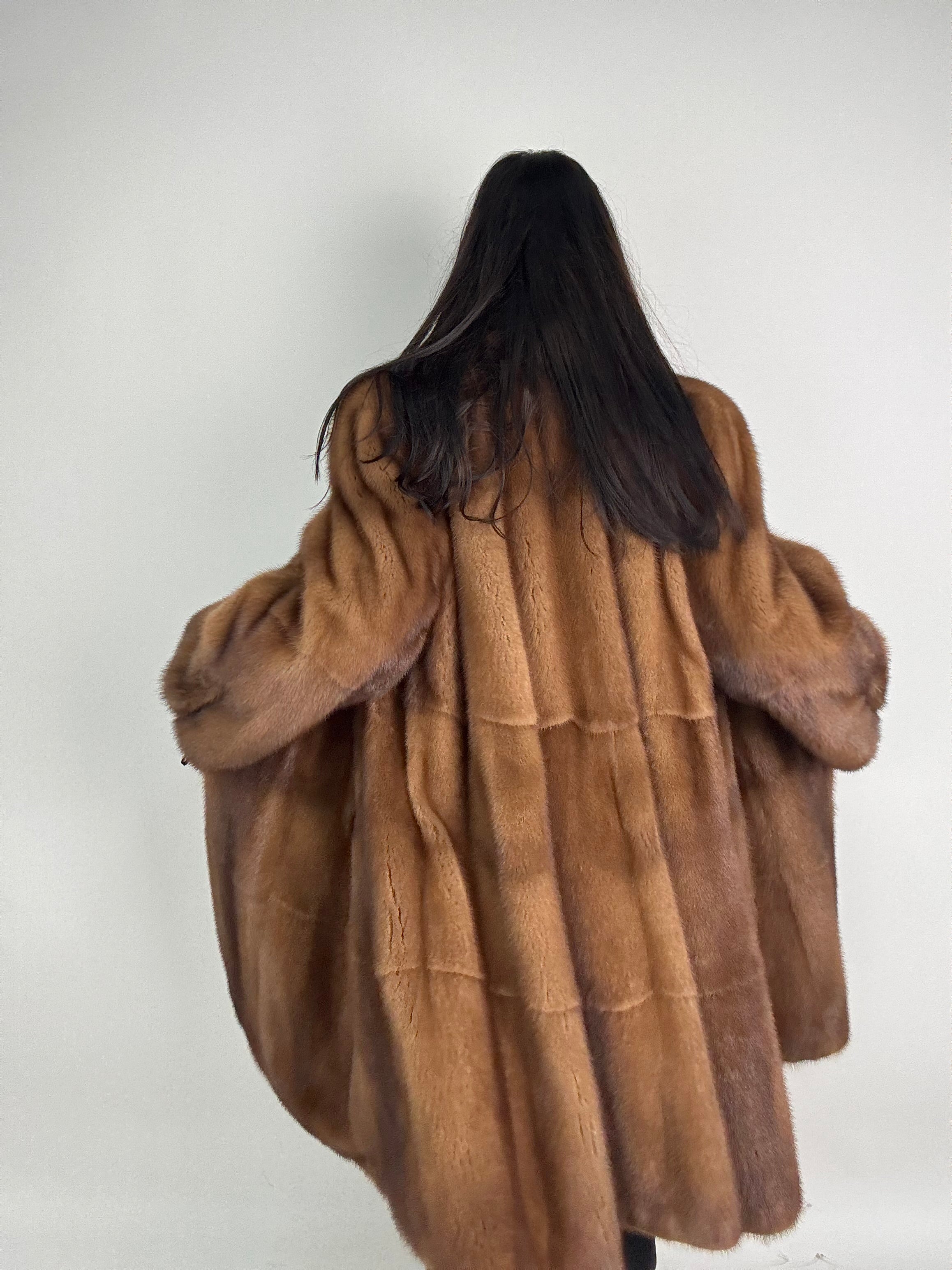 Cappotto in visone N497